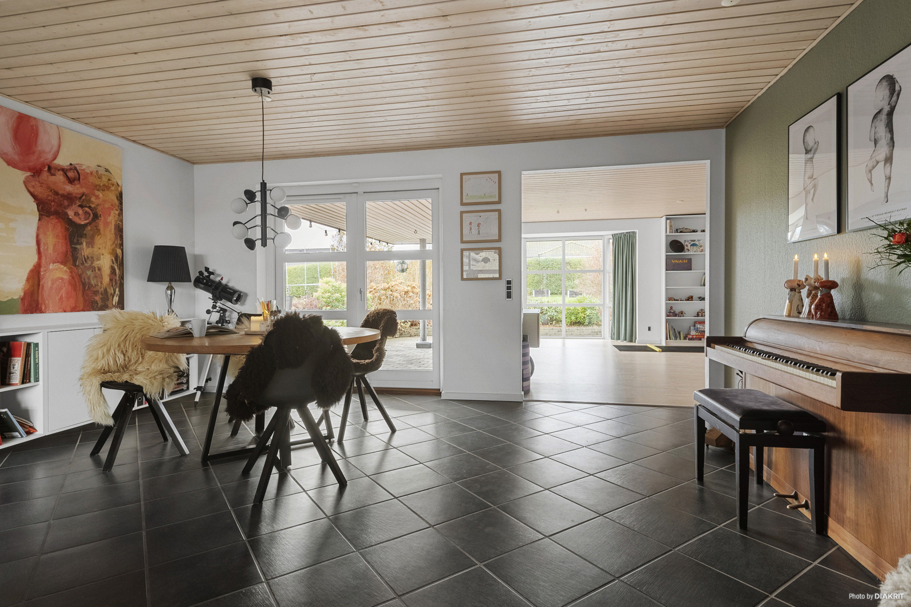 Fremhævet spisestue billede i fuldskærmstilstand. Billede af Espelunden 30, Hou, 8300 Odder