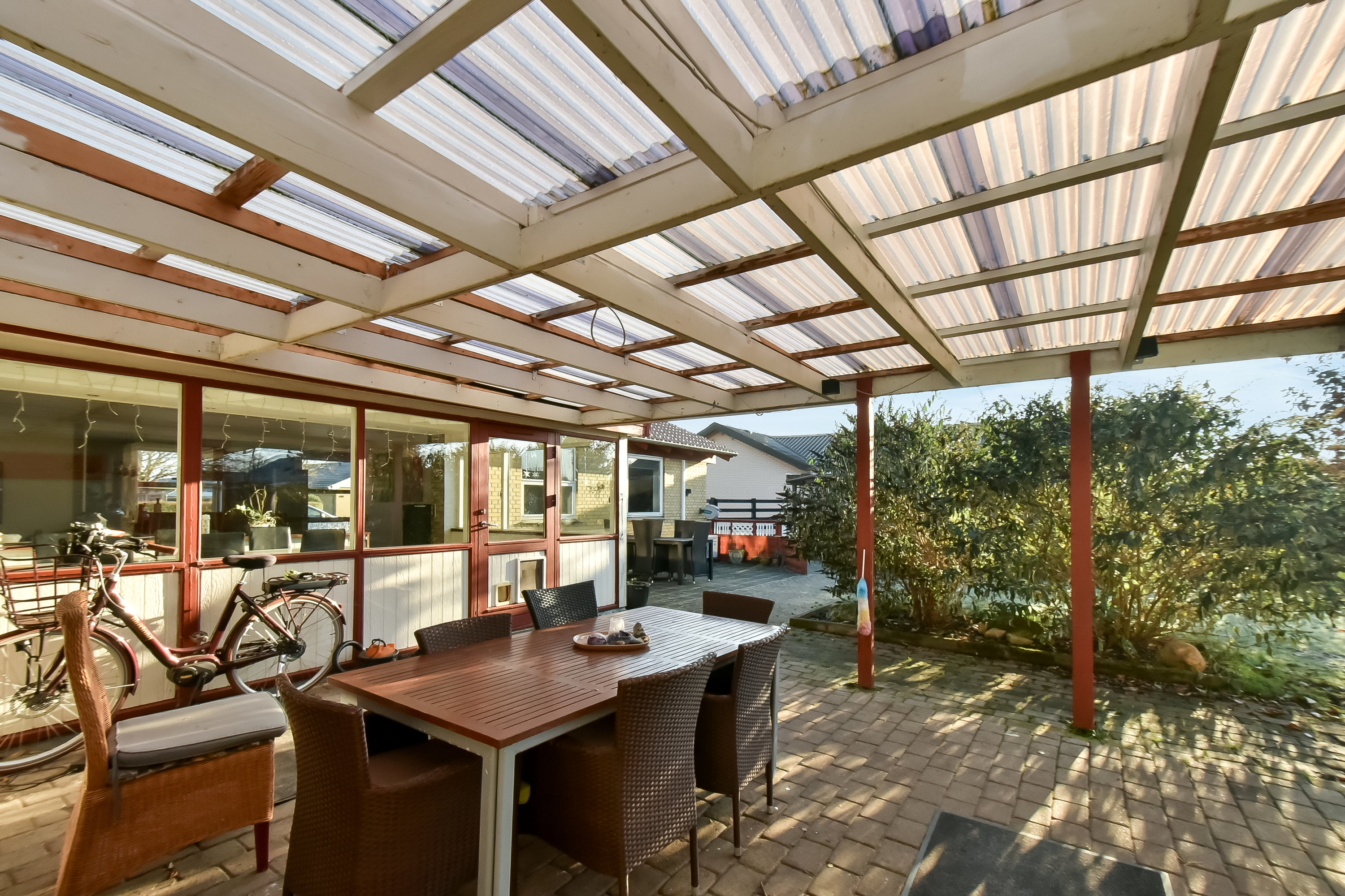 Fremhævet overdækket terrasse billede i fuldskærmstilstand. Billede af Ålholmvej 104, Tjørring, 7400 Herning