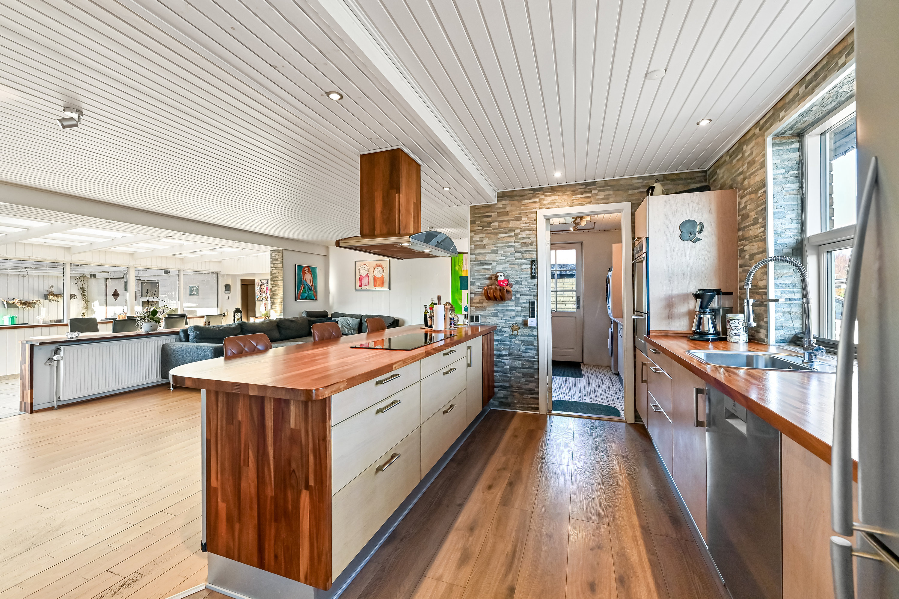 Fremhævet køkken billede i fuldskærmstilstand. Billede af Ålholmvej 104, Tjørring, 7400 Herning