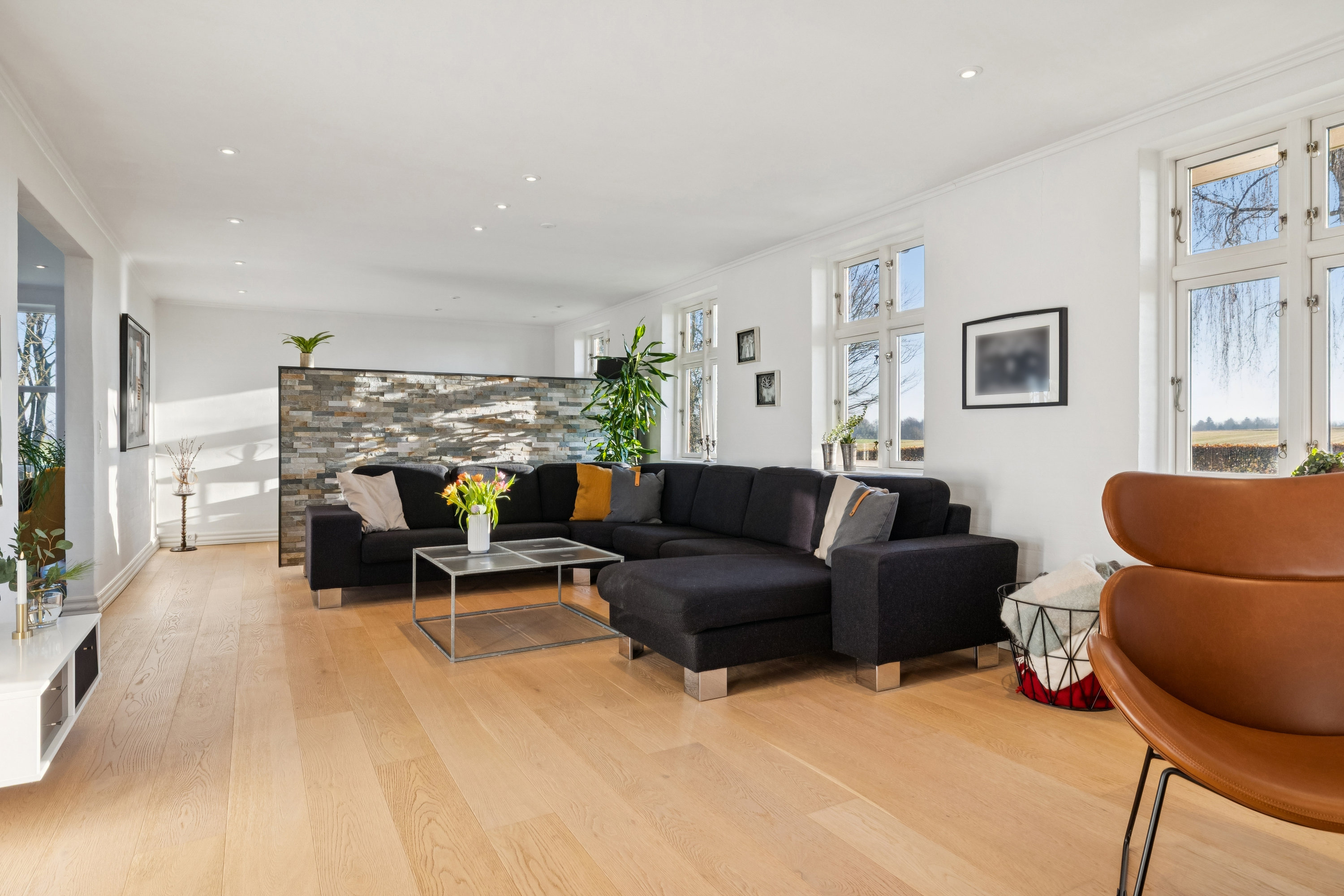 Fremhævet stue billede i fuldskærmstilstand. Billede af Hannerupvej 299, 9500 Hobro