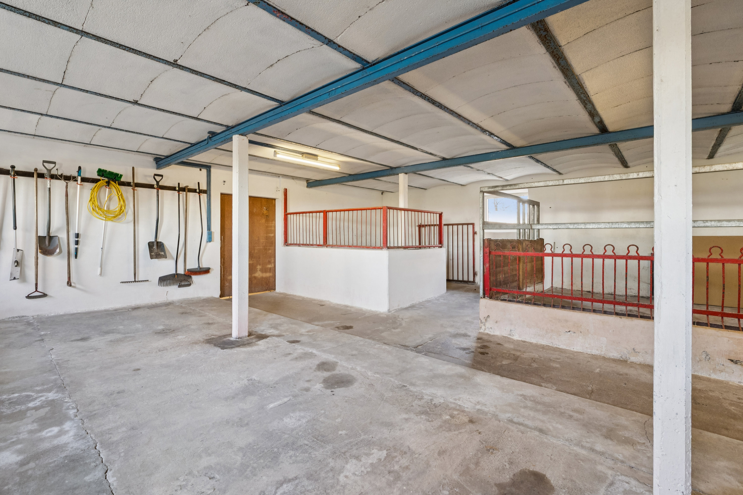 Fremhævet stald billede i fuldskærmstilstand. Billede af Hannerupvej 299, 9500 Hobro