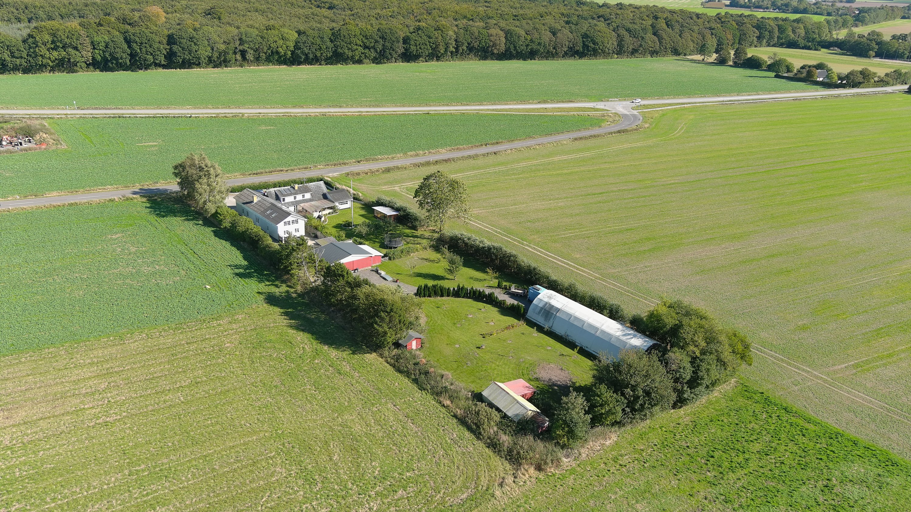 Fremhævet  billede i fuldskærmstilstand. Billede af Lykkebrovej 1, 4672 Klippinge