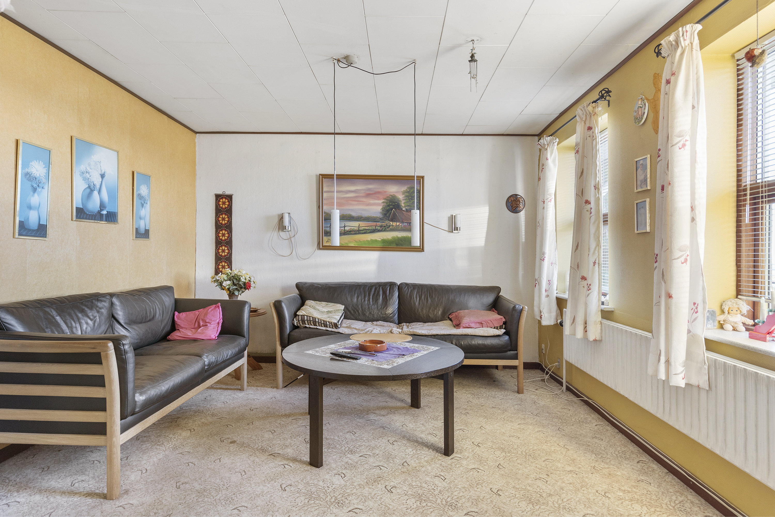 Fremhævet stue billede i fuldskærmstilstand. Billede af Tryvej 145, 9750 Østervrå