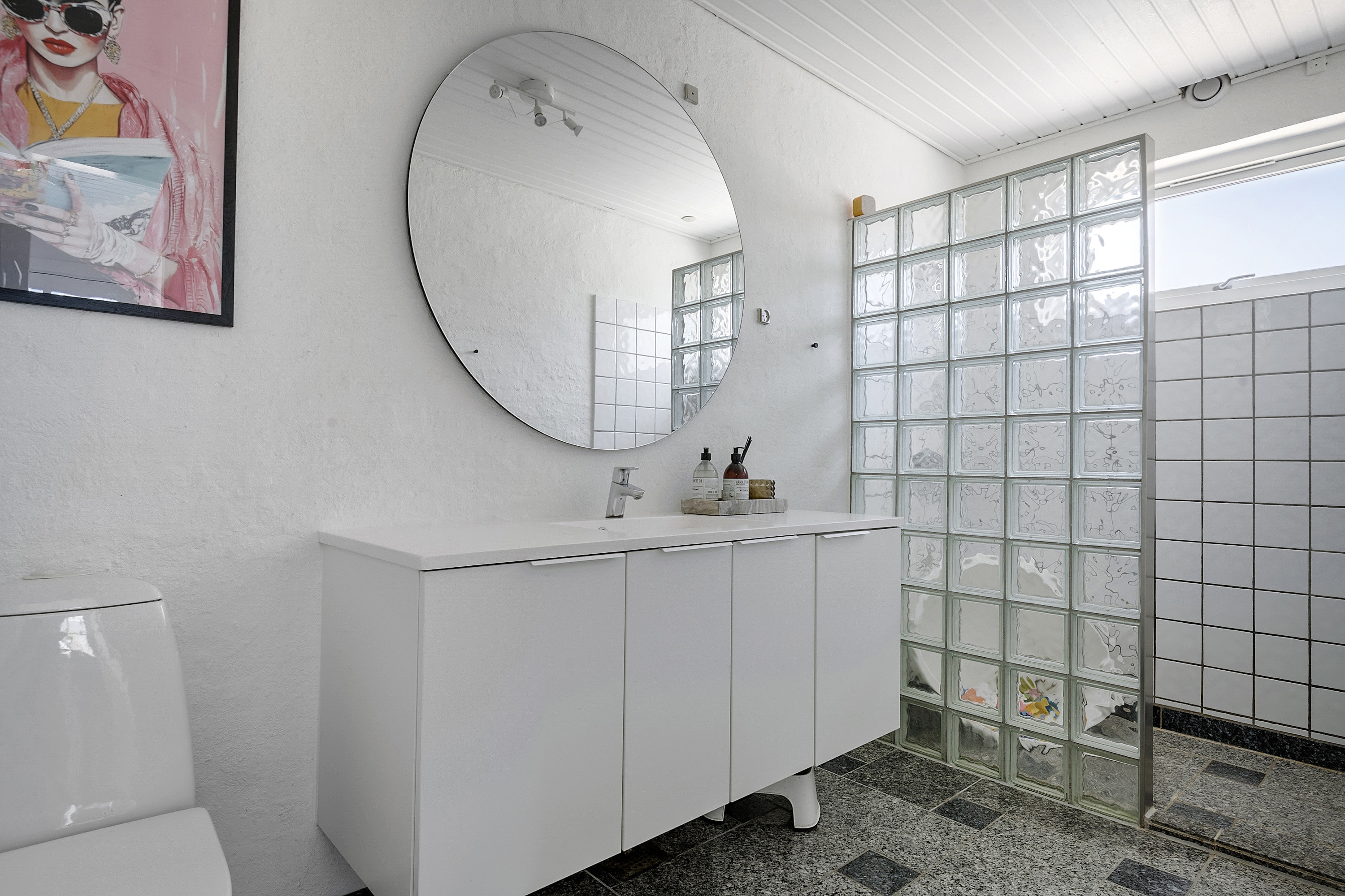 Fremhævet badeværelse billede i fuldskærmstilstand. Billede af Fastrupvej 45, Fastrup, 8355 Solbjerg