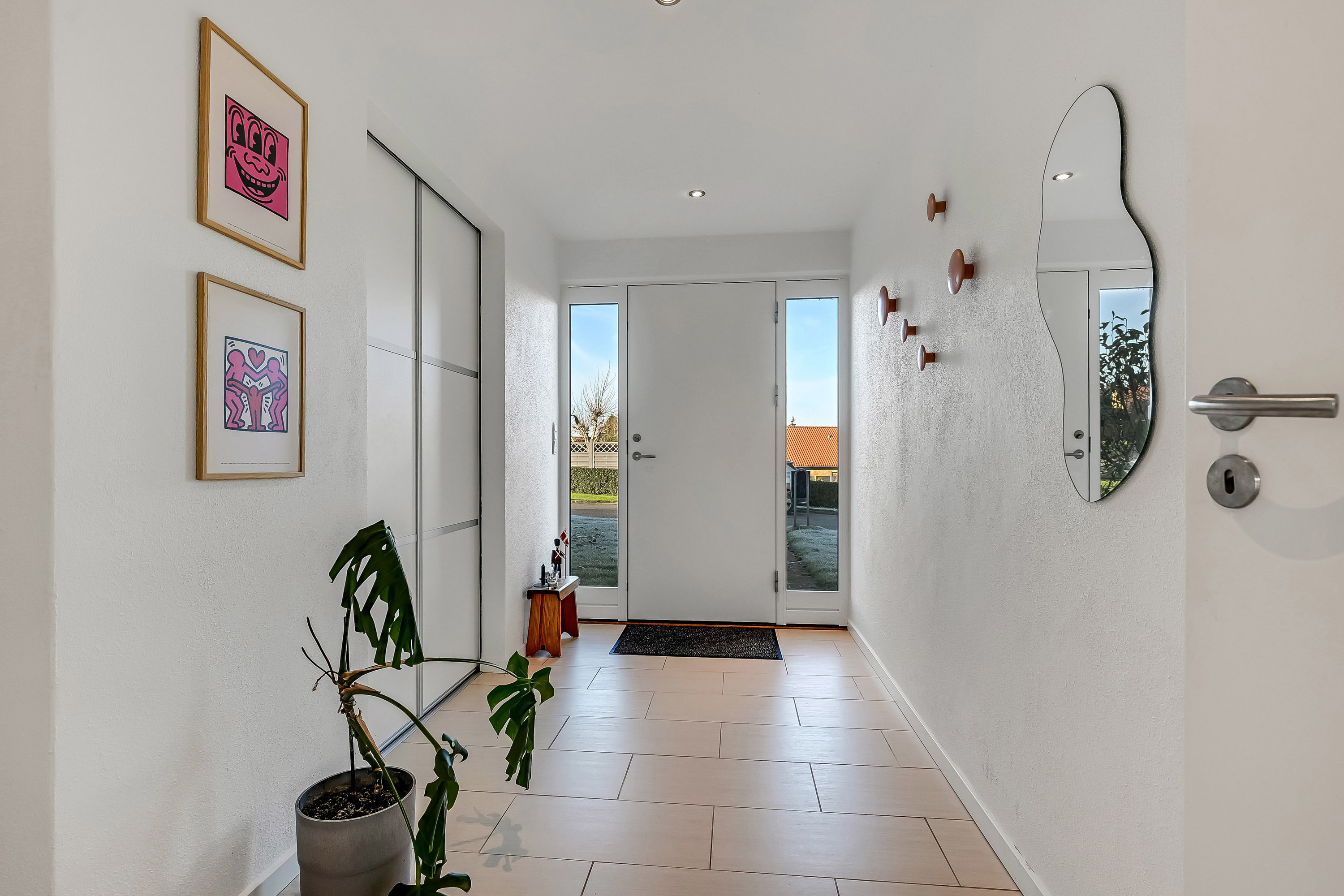 Fremhævet entré billede i fuldskærmstilstand. Billede af Sarpsborgvej 26, 7600 Struer