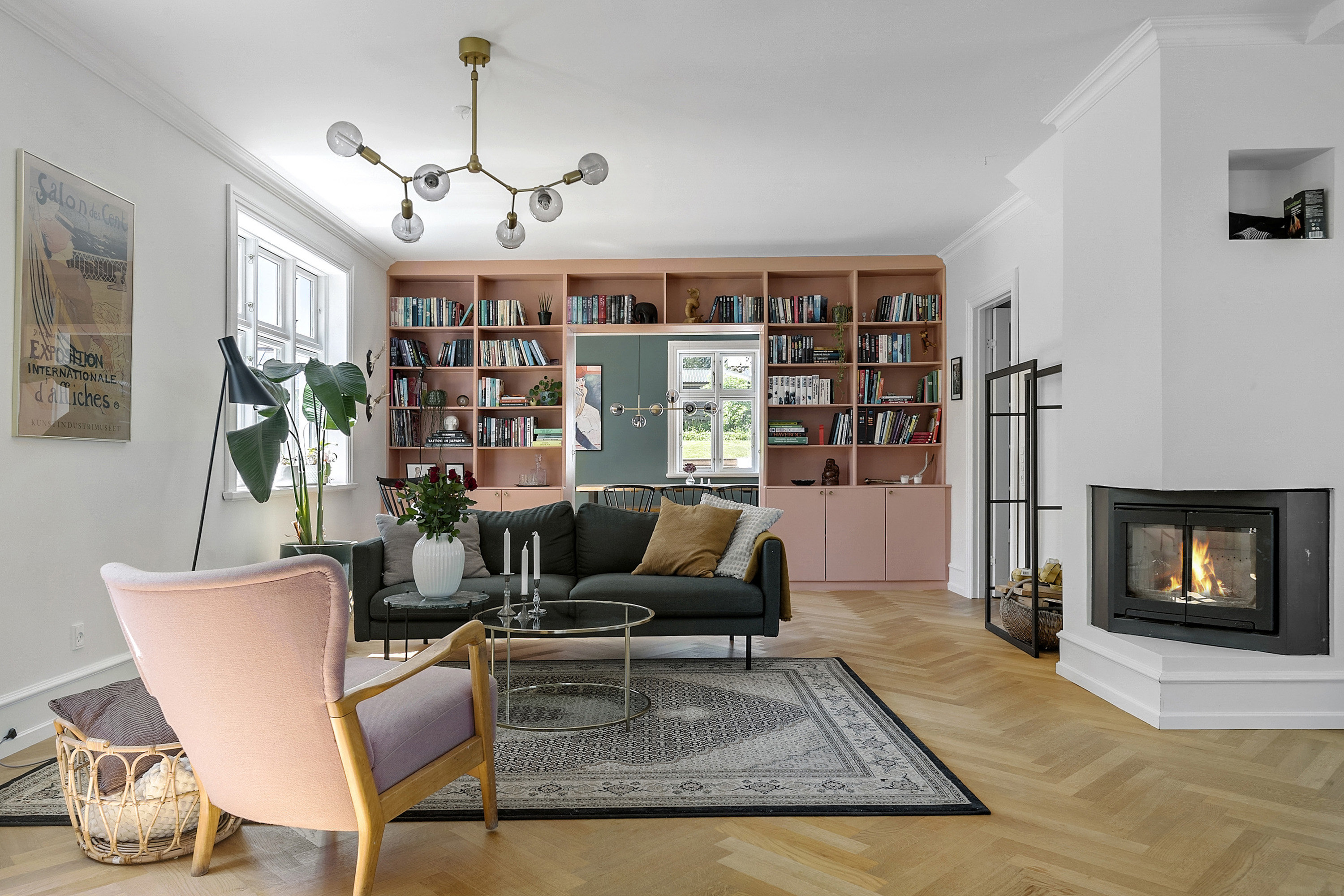 Fremhævet stue billede i fuldskærmstilstand. Billede af Fastrupvej 45, Fastrup, 8355 Solbjerg