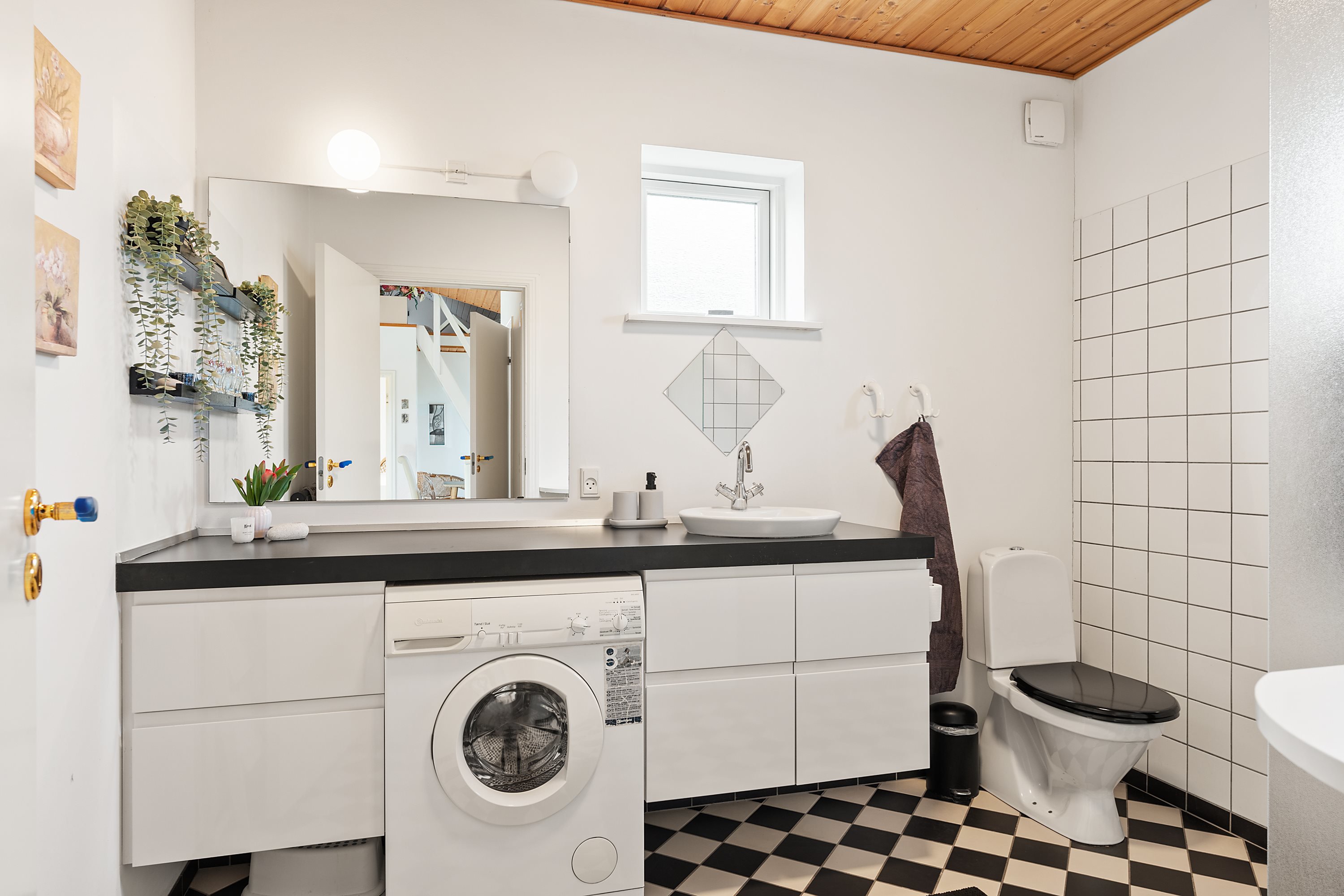 Fremhævet  billede i fuldskærmstilstand. Billede af Klintholmvej 27, Faldsled, 5642 Millinge