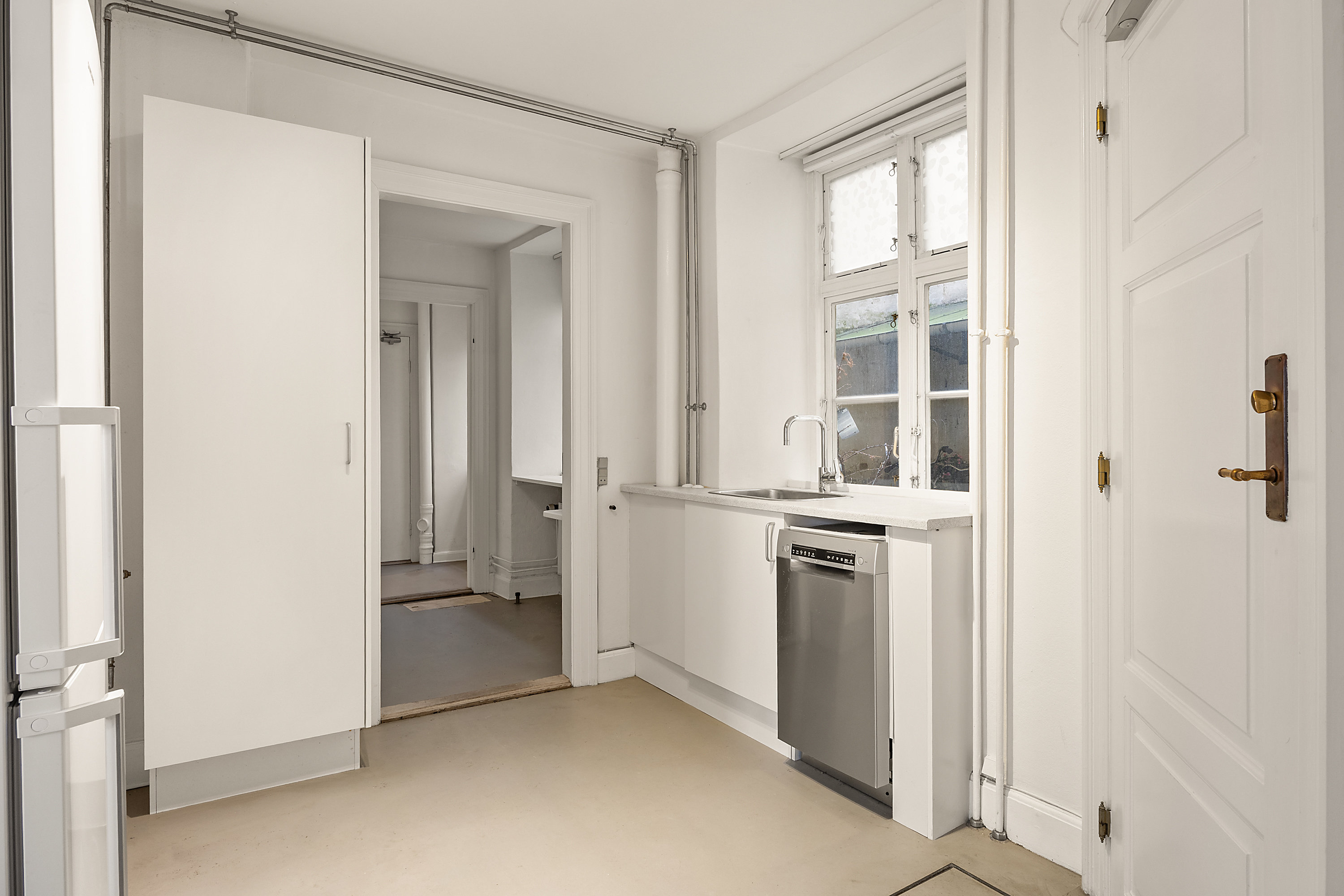 Fremhævet køkken billede i fuldskærmstilstand. Billede af Overgaden Oven Vandet 56, st.. tv., 1415 København K