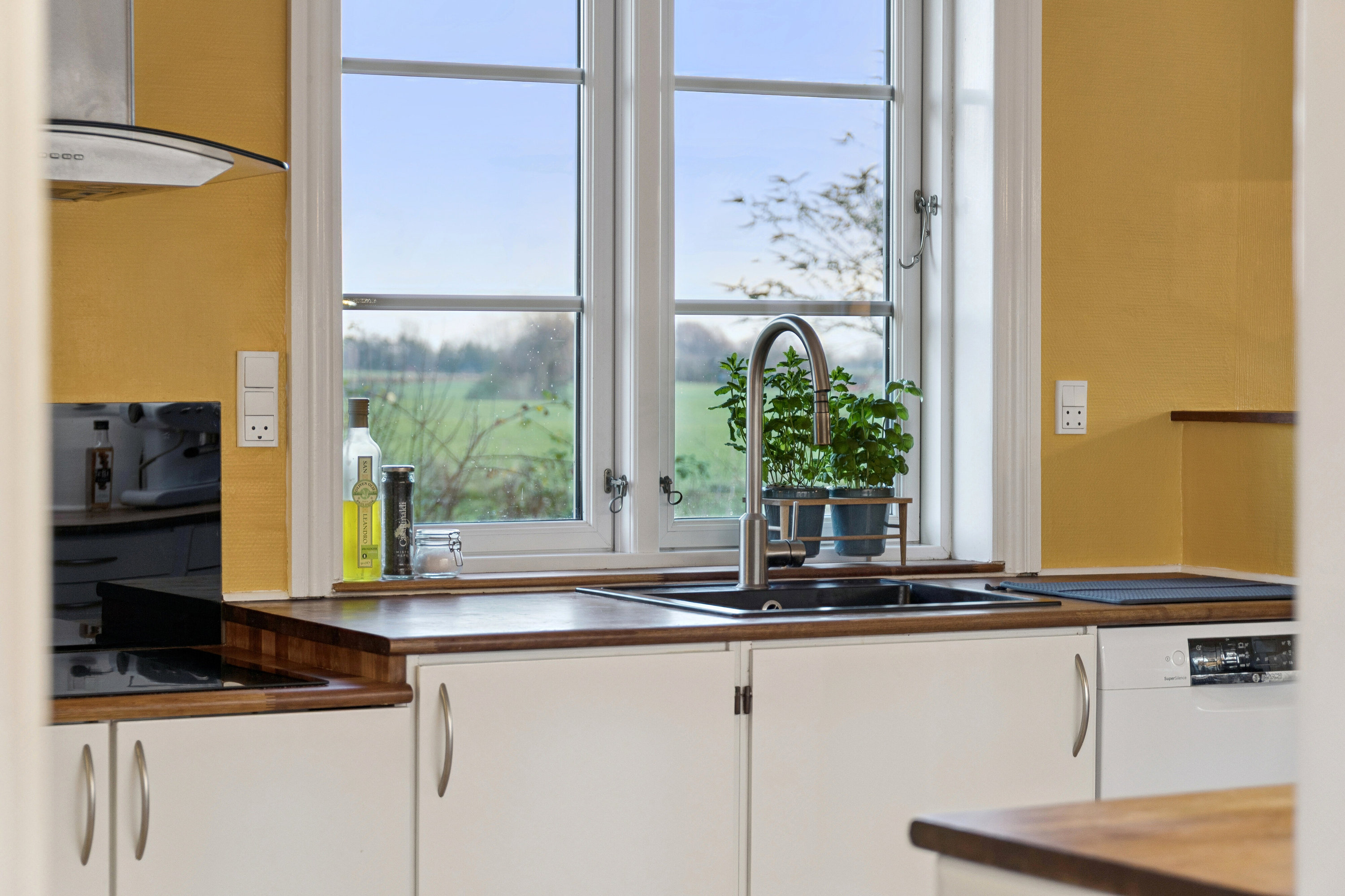 Fremhævet køkken billede i fuldskærmstilstand. Billede af Kirkevej 26, Særslev, 5471 Søndersø