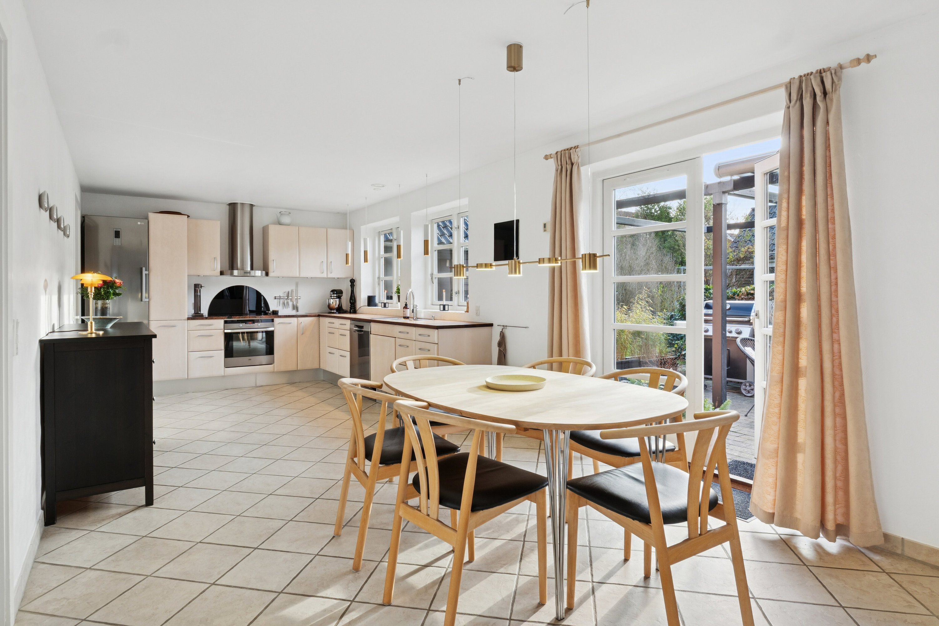 Fremhævet spisestue billede i fuldskærmstilstand. Billede af Stensbjerg 15, 2600 Glostrup