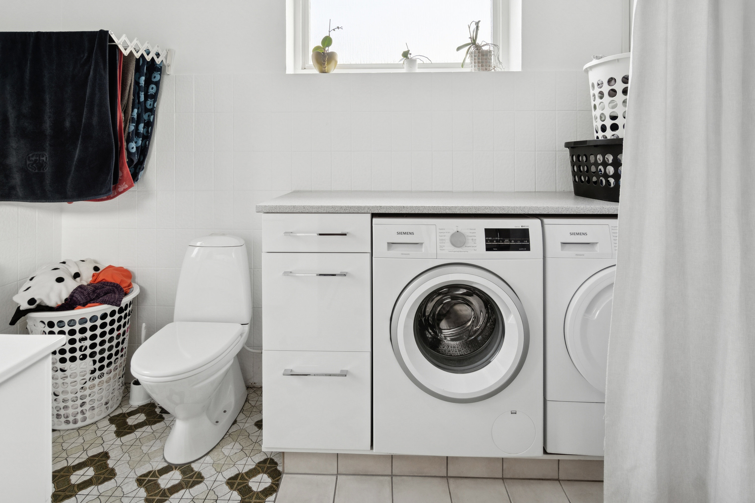 Fremhævet badeværelse billede i fuldskærmstilstand. Billede af Sdr Jernløsevej 19, Sdr. Jernløse, 4420 Regstrup