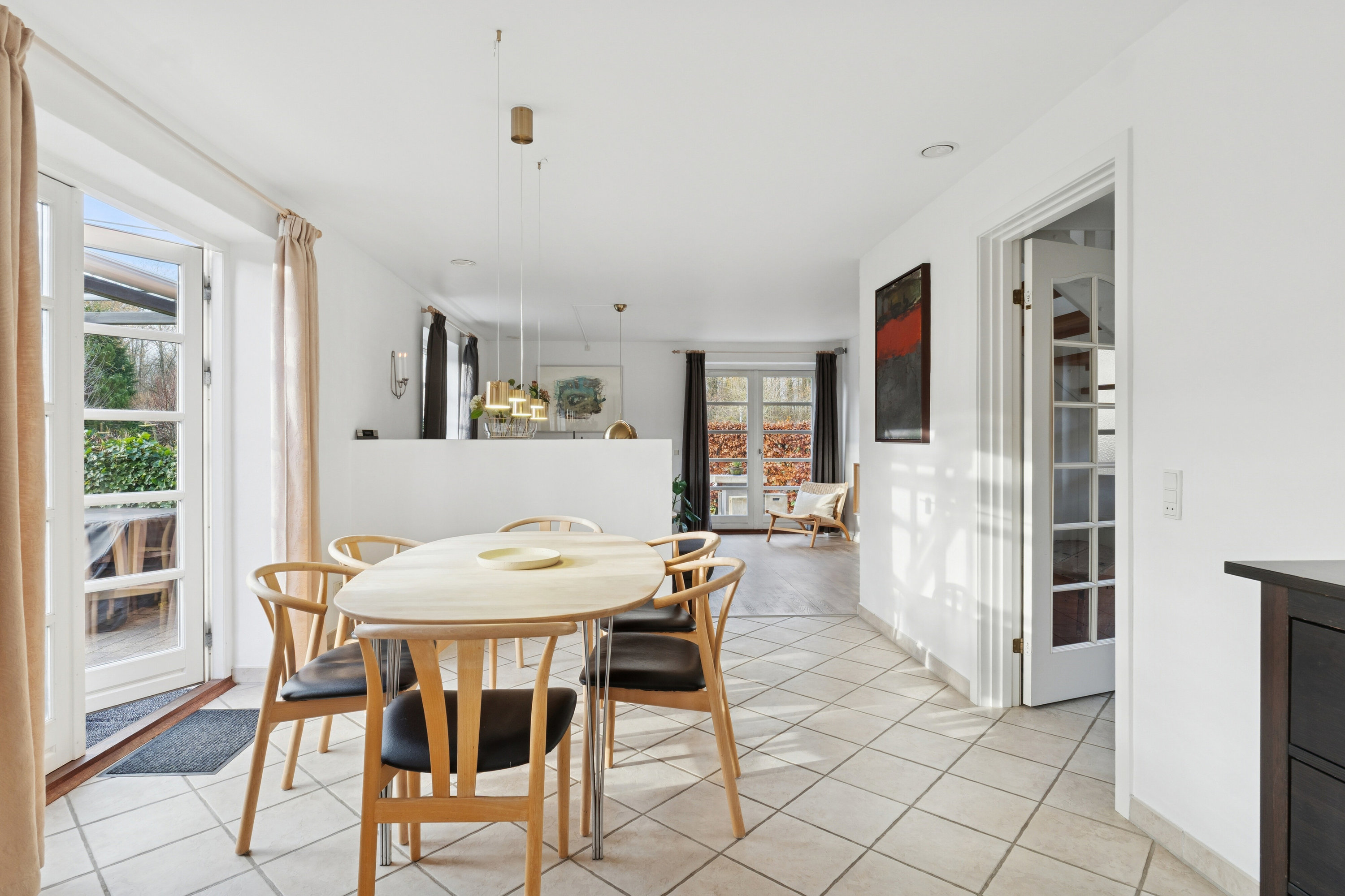 Fremhævet spisestue billede i fuldskærmstilstand. Billede af Stensbjerg 15, 2600 Glostrup