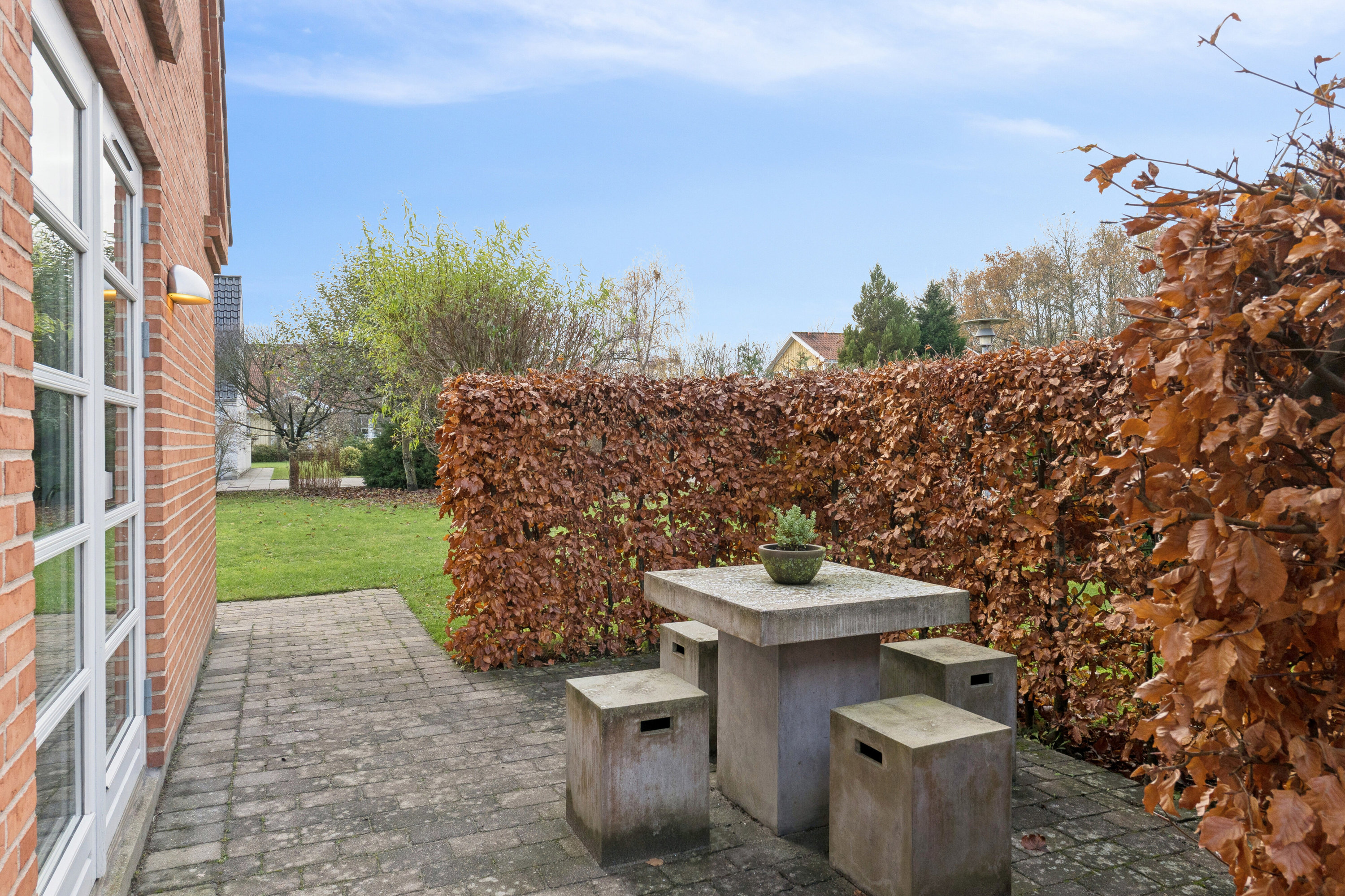 Fremhævet terrasse billede i fuldskærmstilstand. Billede af Stensbjerg 15, 2600 Glostrup