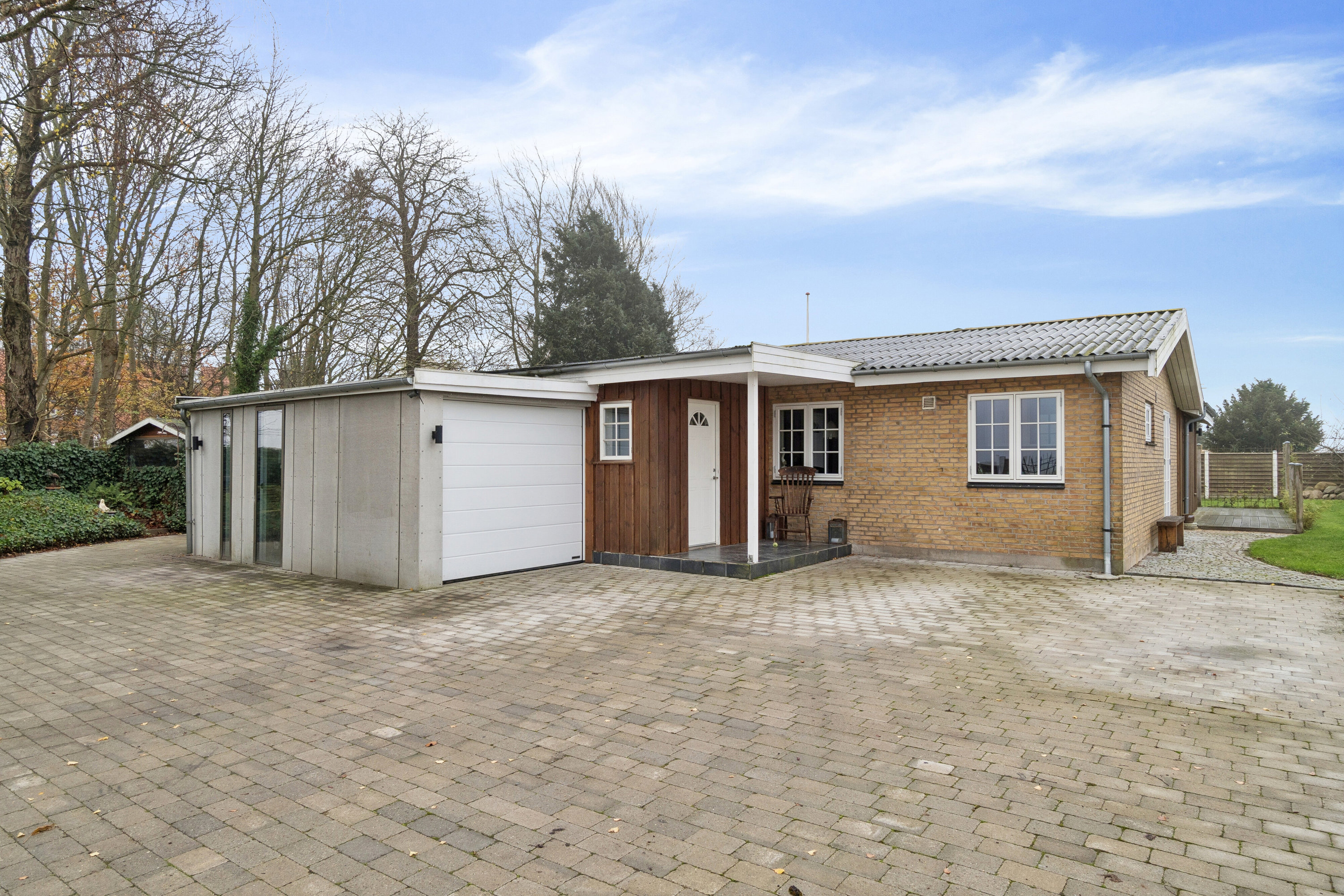 Fremhævet set fra vejen billede i fuldskærmstilstand. Billede af Ulsevej 30, Olstrup, 4690 Haslev