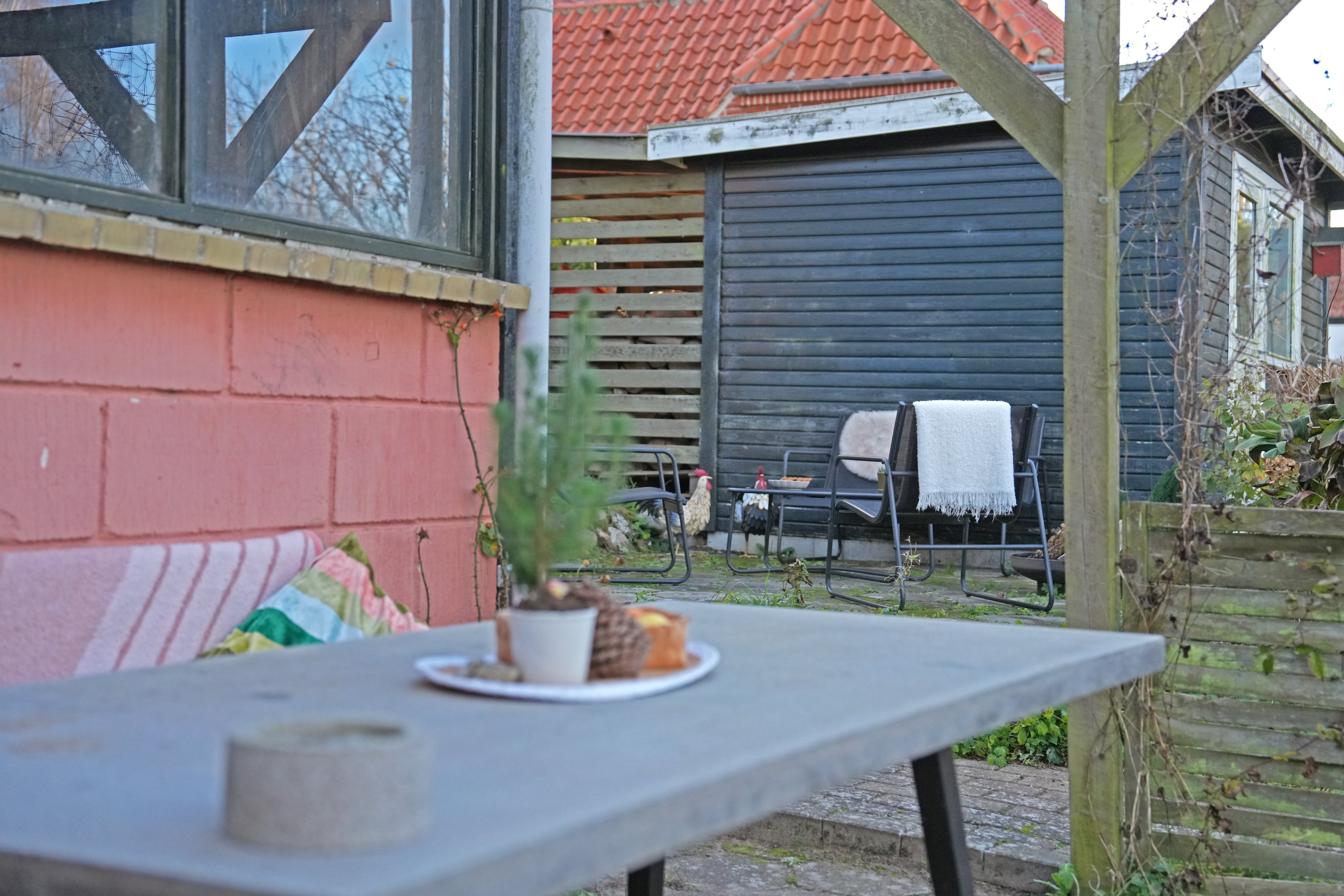 Fremhævet terrasse billede i fuldskærmstilstand. Billede af Nyledsbakken 26, 4500 Nykøbing Sj