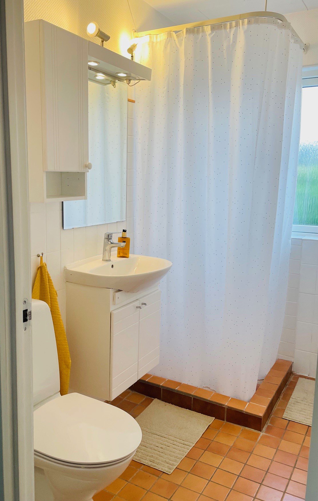 Fremhævet badeværelse  billede i fuldskærmstilstand. Billede af Piletoften 29, 2630 Taastrup