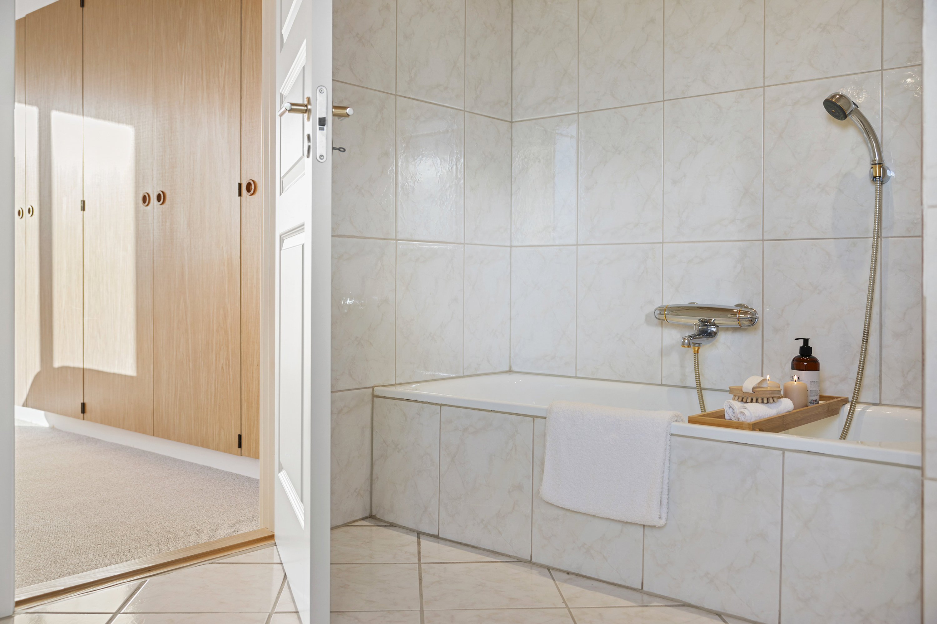 Fremhævet badeværelse billede i fuldskærmstilstand. Billede af Hestetoften 1, Ravnshøj, 9900 Frederikshavn