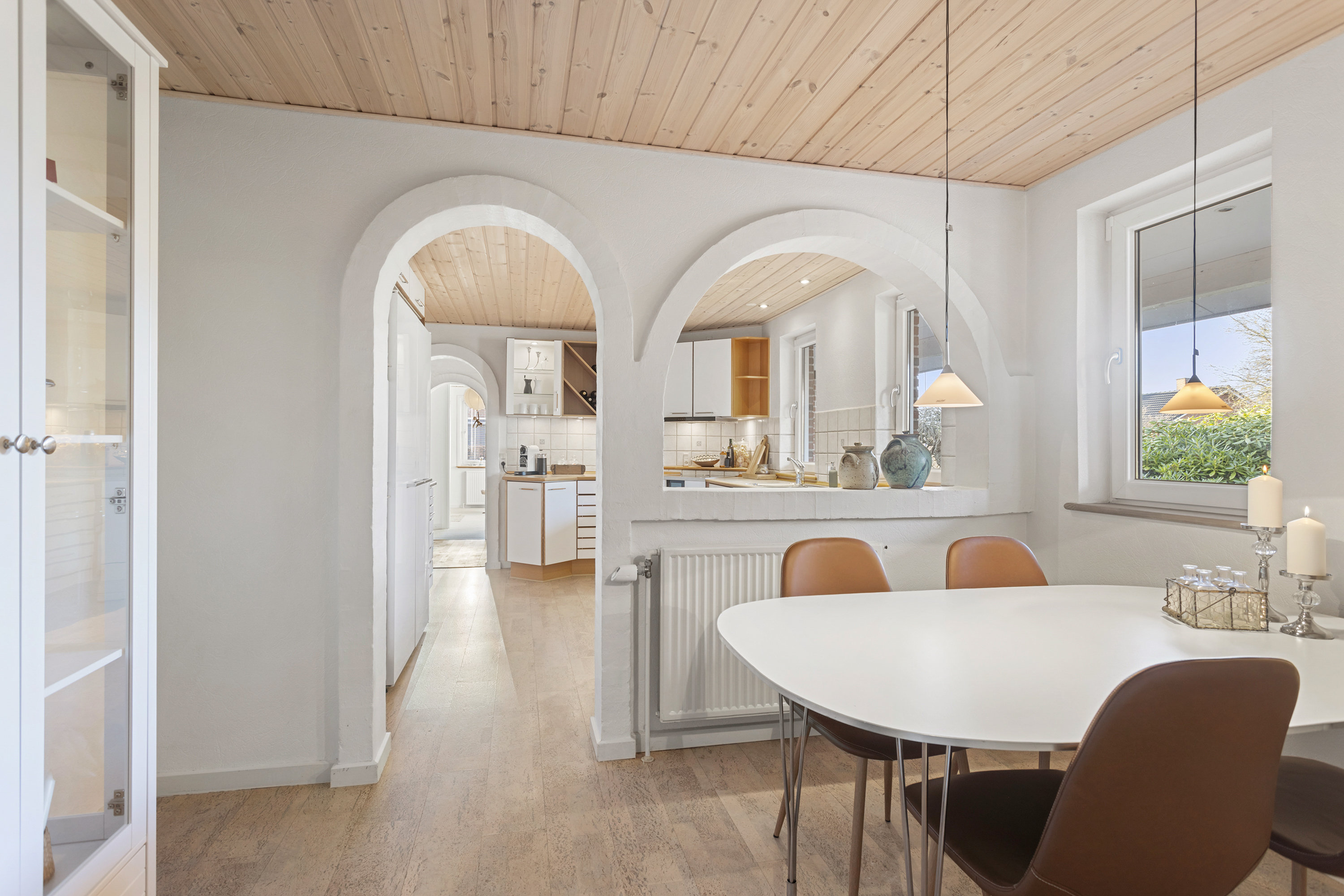 Fremhævet spisestue billede i fuldskærmstilstand. Billede af Hestetoften 1, Ravnshøj, 9900 Frederikshavn