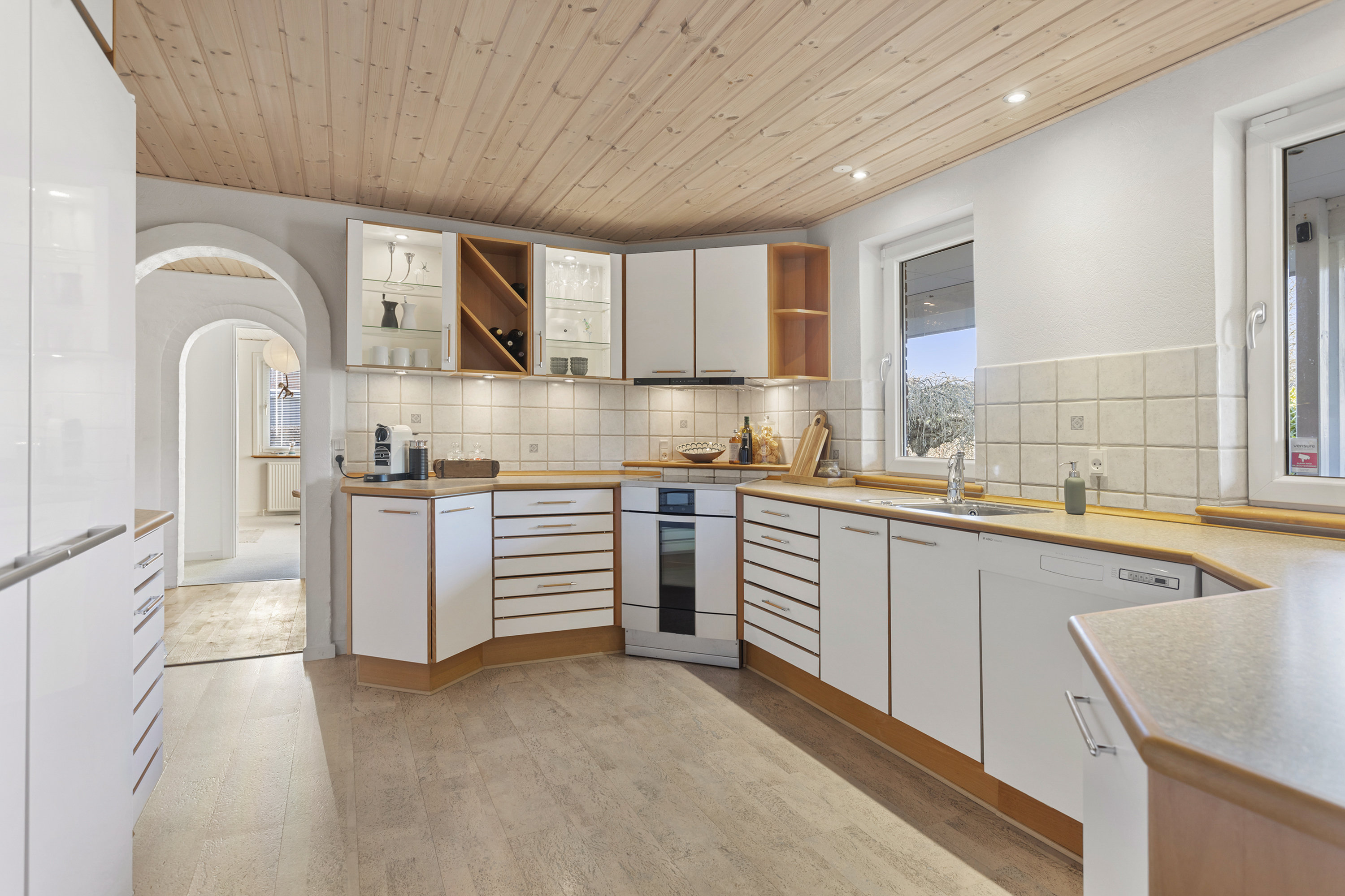 Fremhævet køkken billede i fuldskærmstilstand. Billede af Hestetoften 1, Ravnshøj, 9900 Frederikshavn