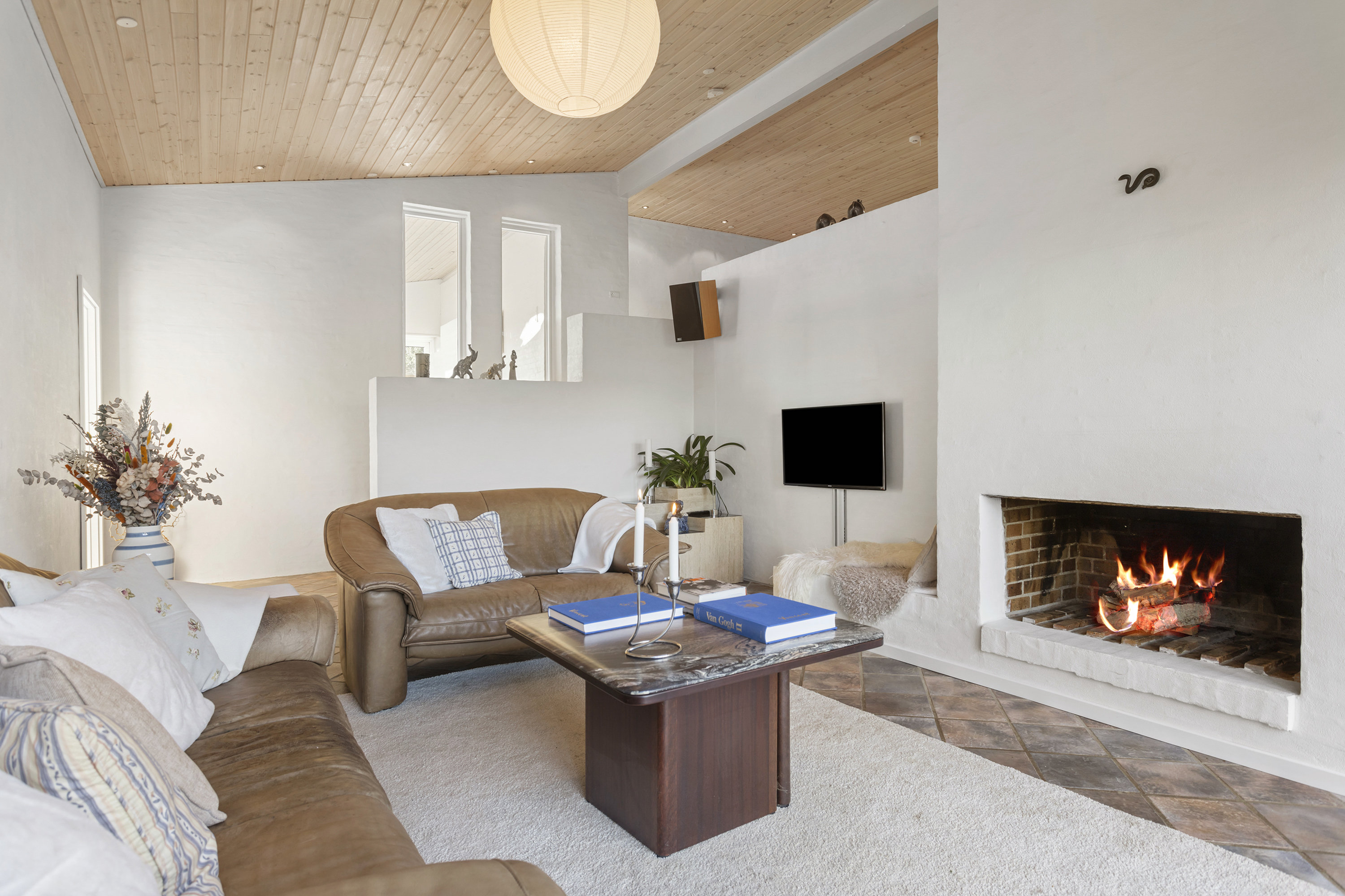 Fremhævet stue billede i fuldskærmstilstand. Billede af Hestetoften 1, Ravnshøj, 9900 Frederikshavn