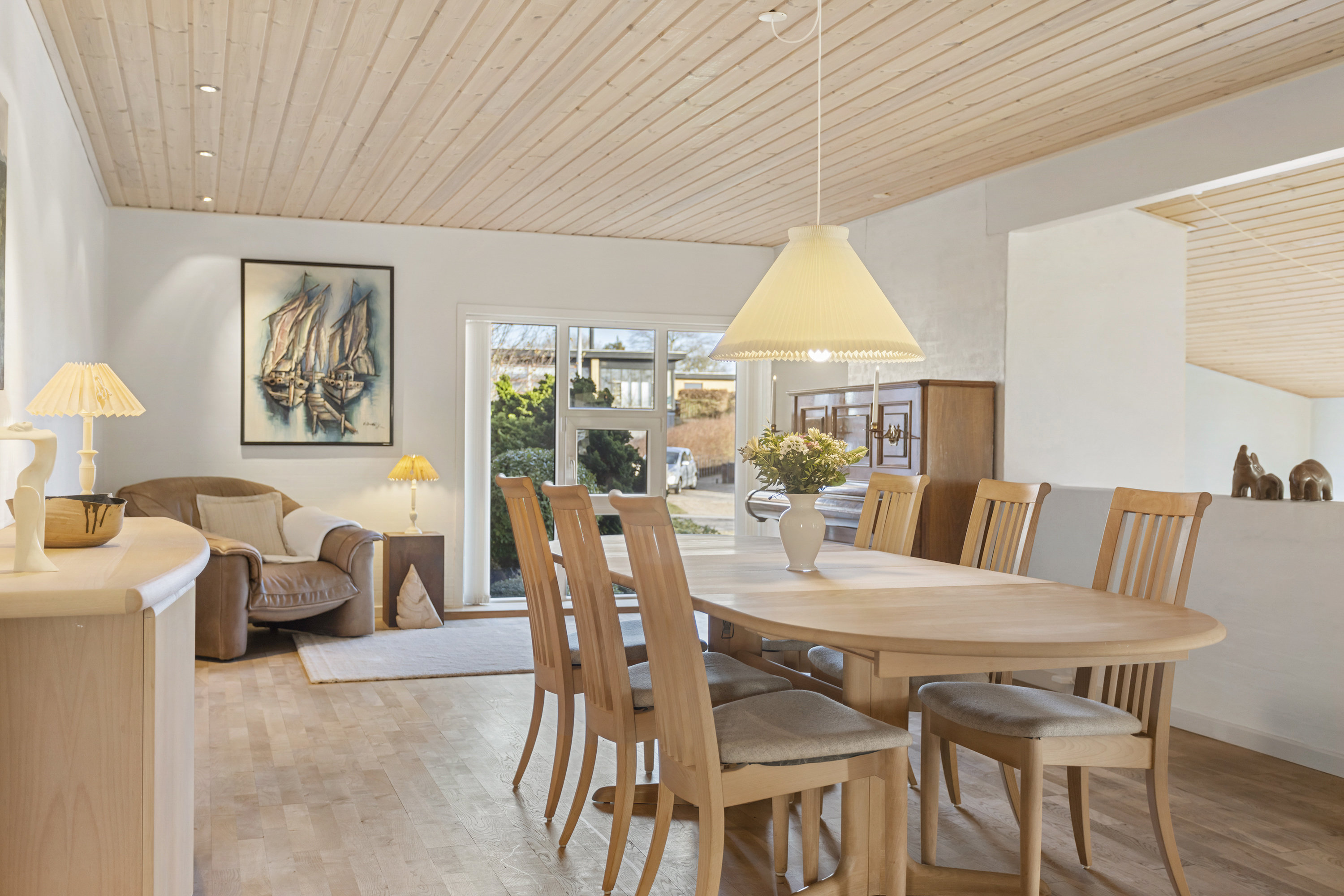 Fremhævet stue billede i fuldskærmstilstand. Billede af Hestetoften 1, Ravnshøj, 9900 Frederikshavn