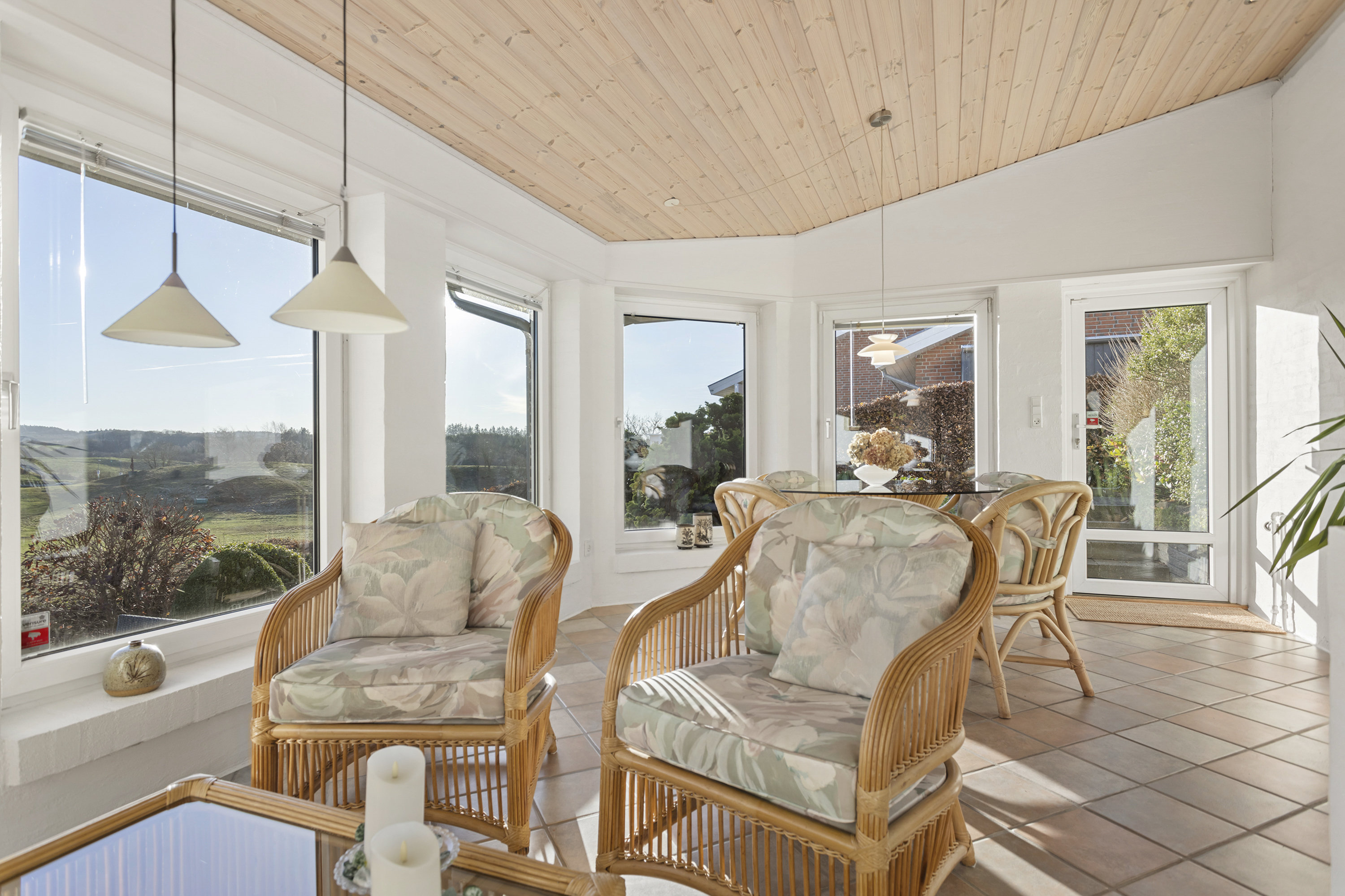 Fremhævet stue billede i fuldskærmstilstand. Billede af Hestetoften 1, Ravnshøj, 9900 Frederikshavn