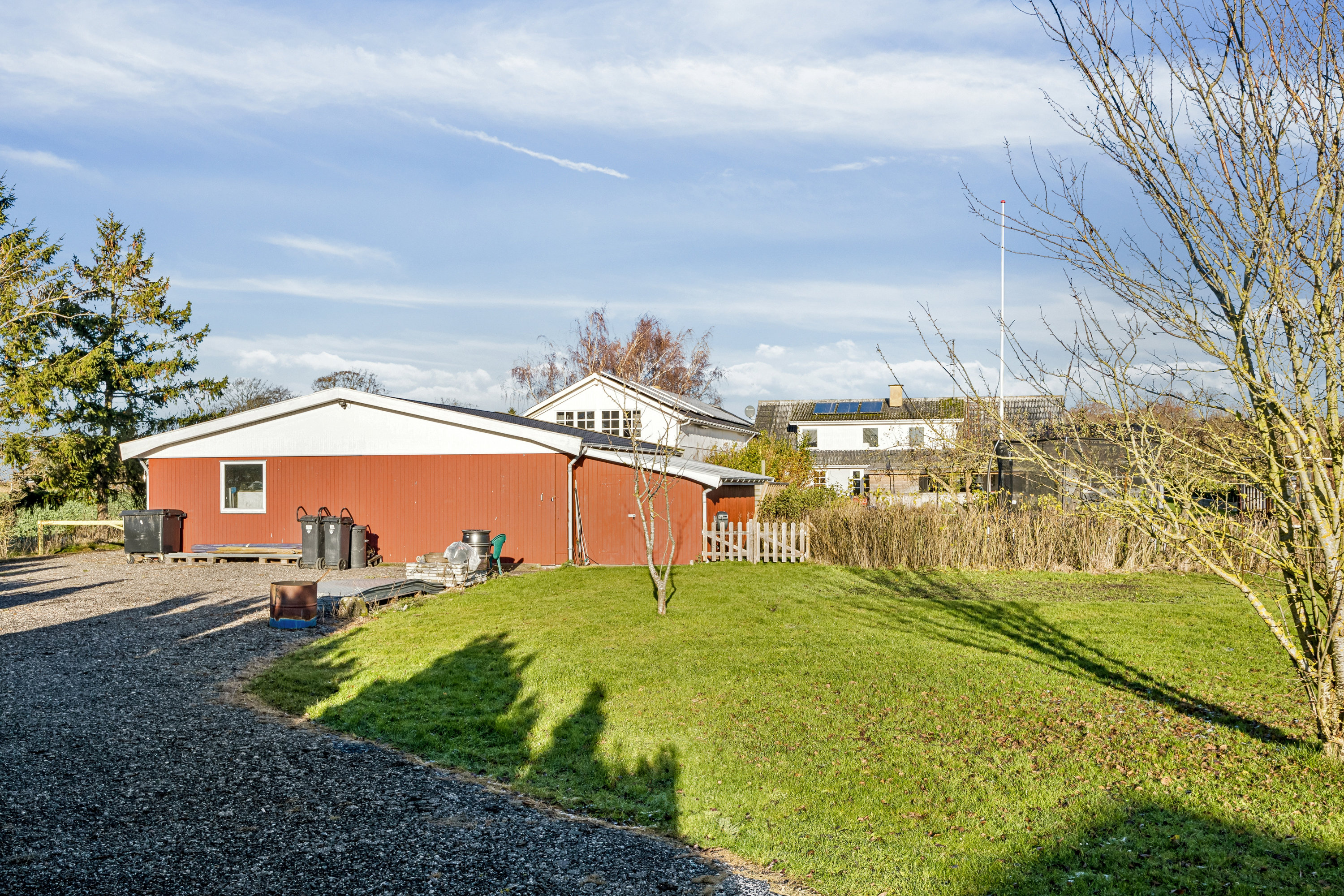 Fremhævet  billede i fuldskærmstilstand. Billede af Lykkebrovej 1, 4672 Klippinge