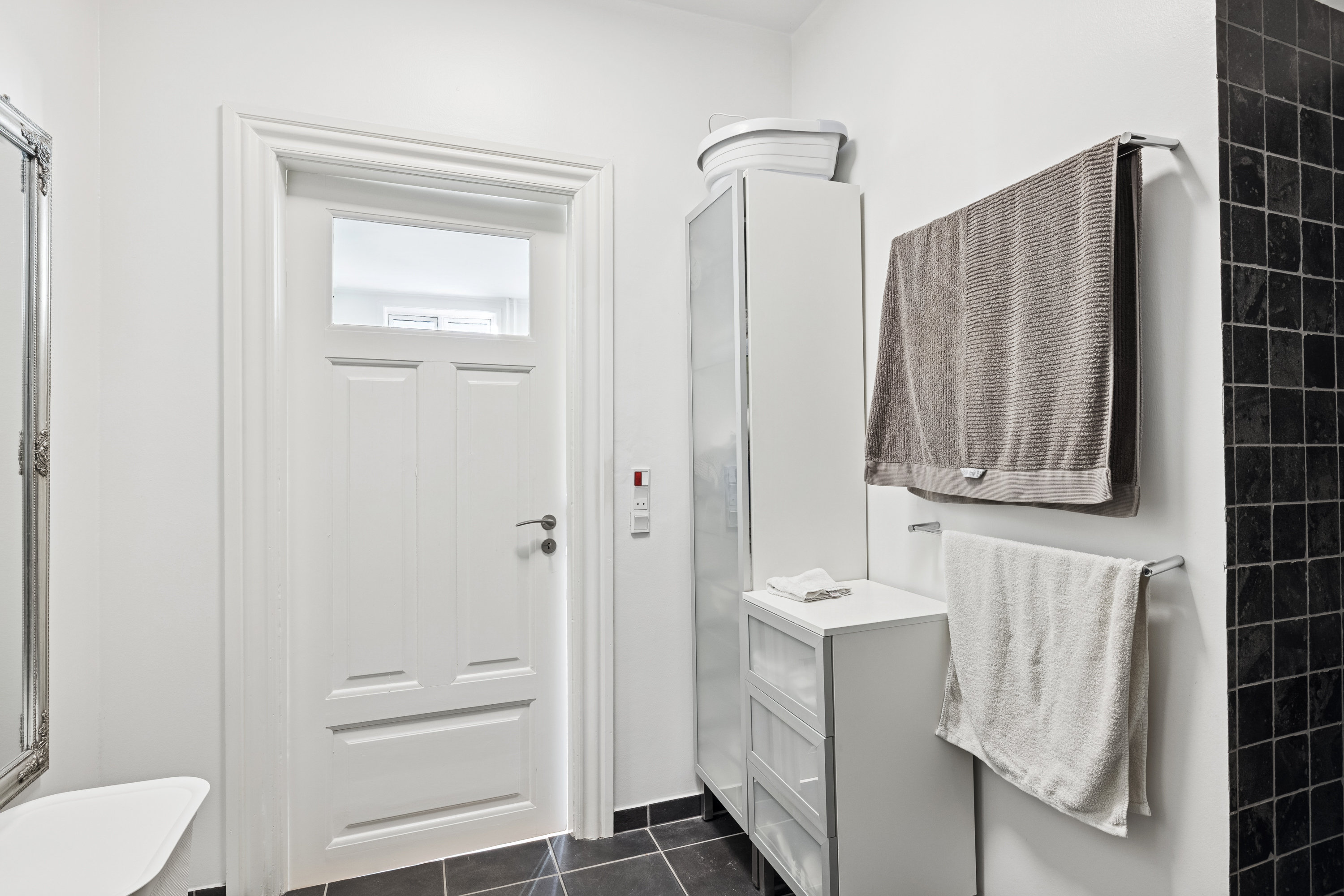 Fremhævet badeværelse billede i fuldskærmstilstand. Billede af Rosenstræde 1D, st.., 8800 Viborg