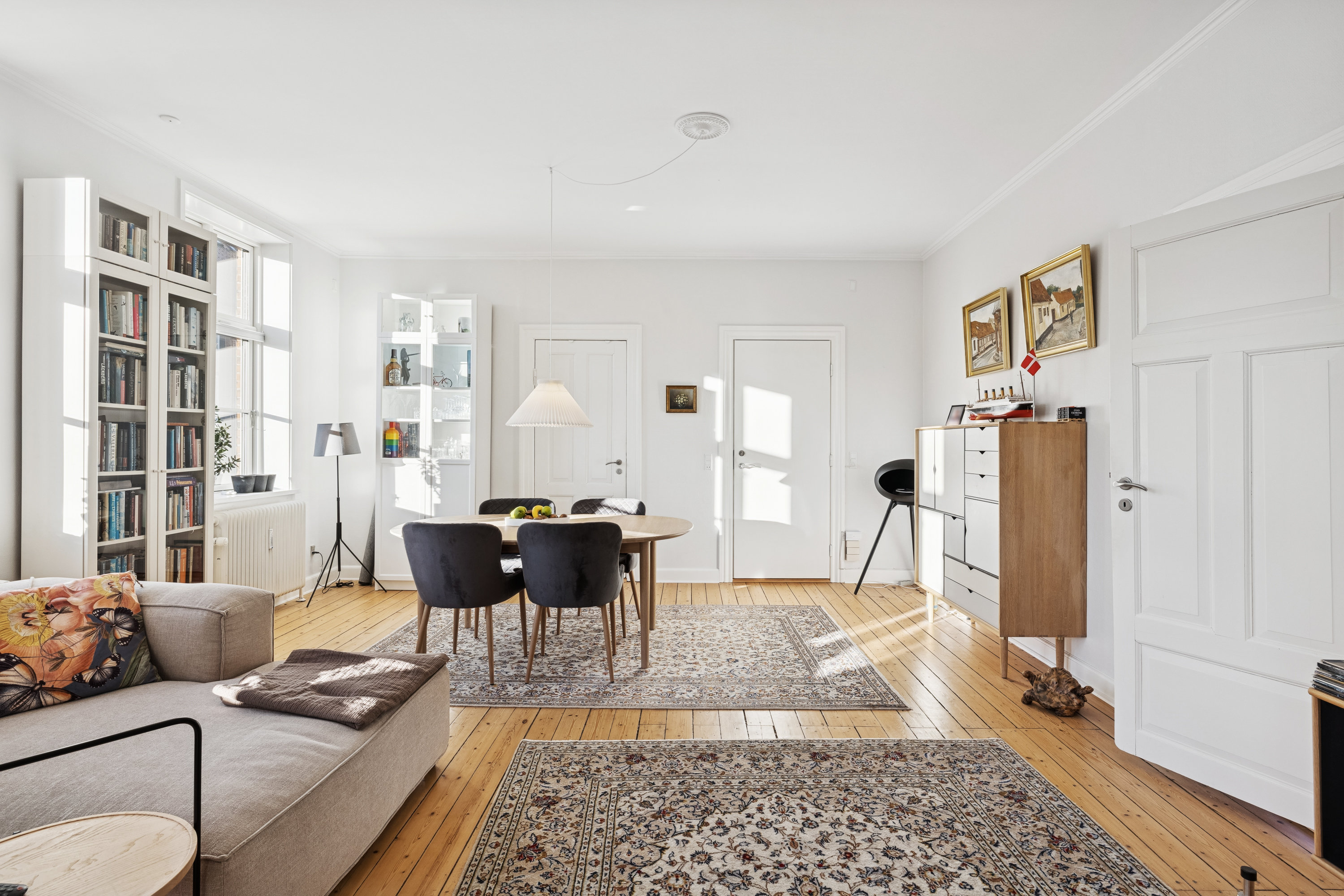 Fremhævet stue billede i fuldskærmstilstand. Billede af Rosenstræde 1D, st.., 8800 Viborg