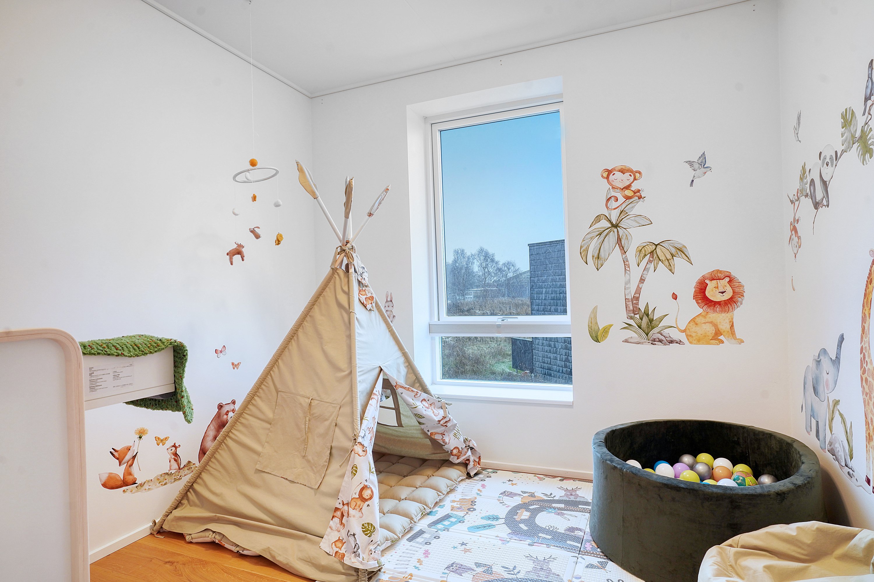 Fremhævet værelse billede i fuldskærmstilstand. Billede af Faldskærmsvej 22, Jonstrup, 3500 Værløse