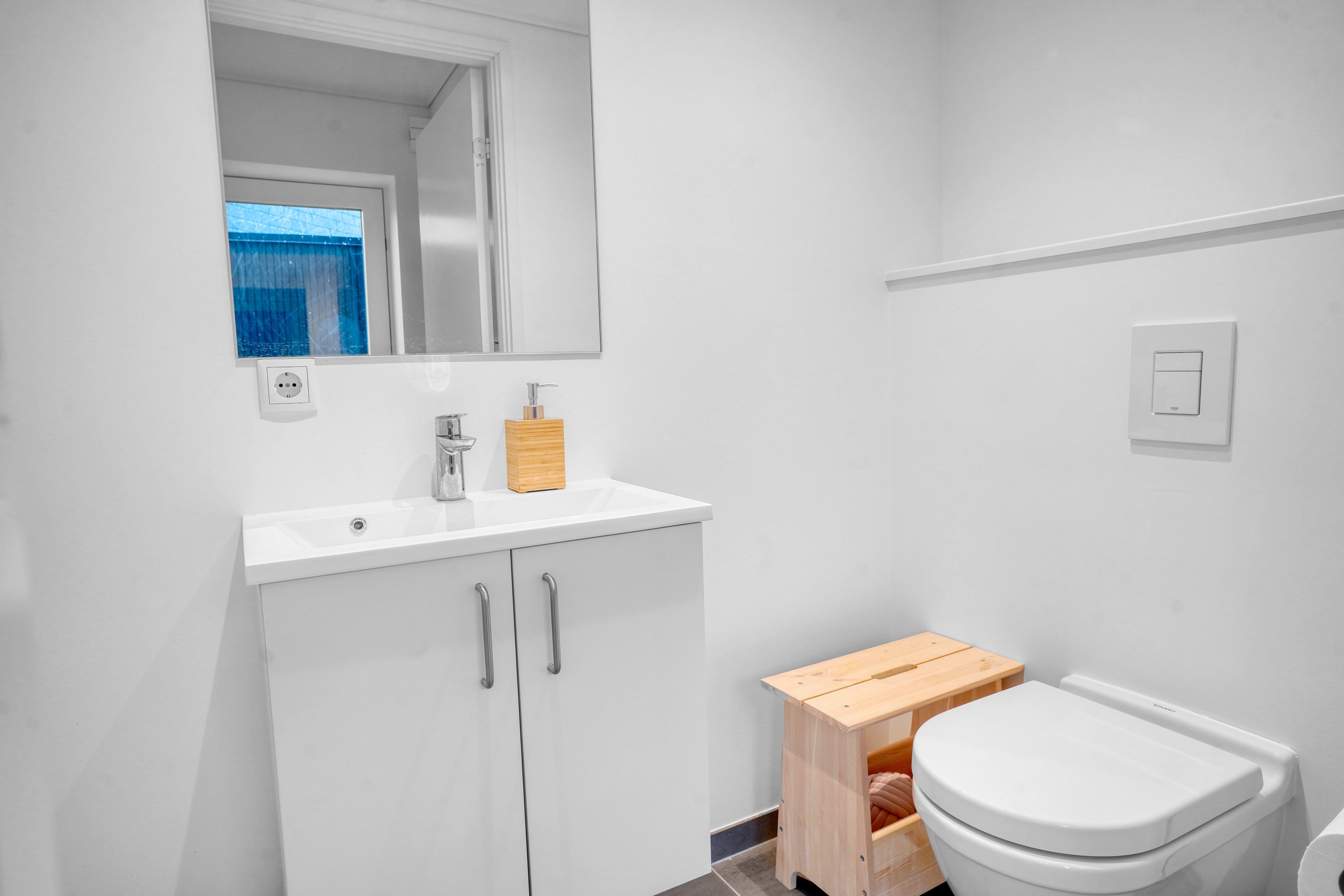 Fremhævet badeværelse billede i fuldskærmstilstand. Billede af Faldskærmsvej 22, Jonstrup, 3500 Værløse