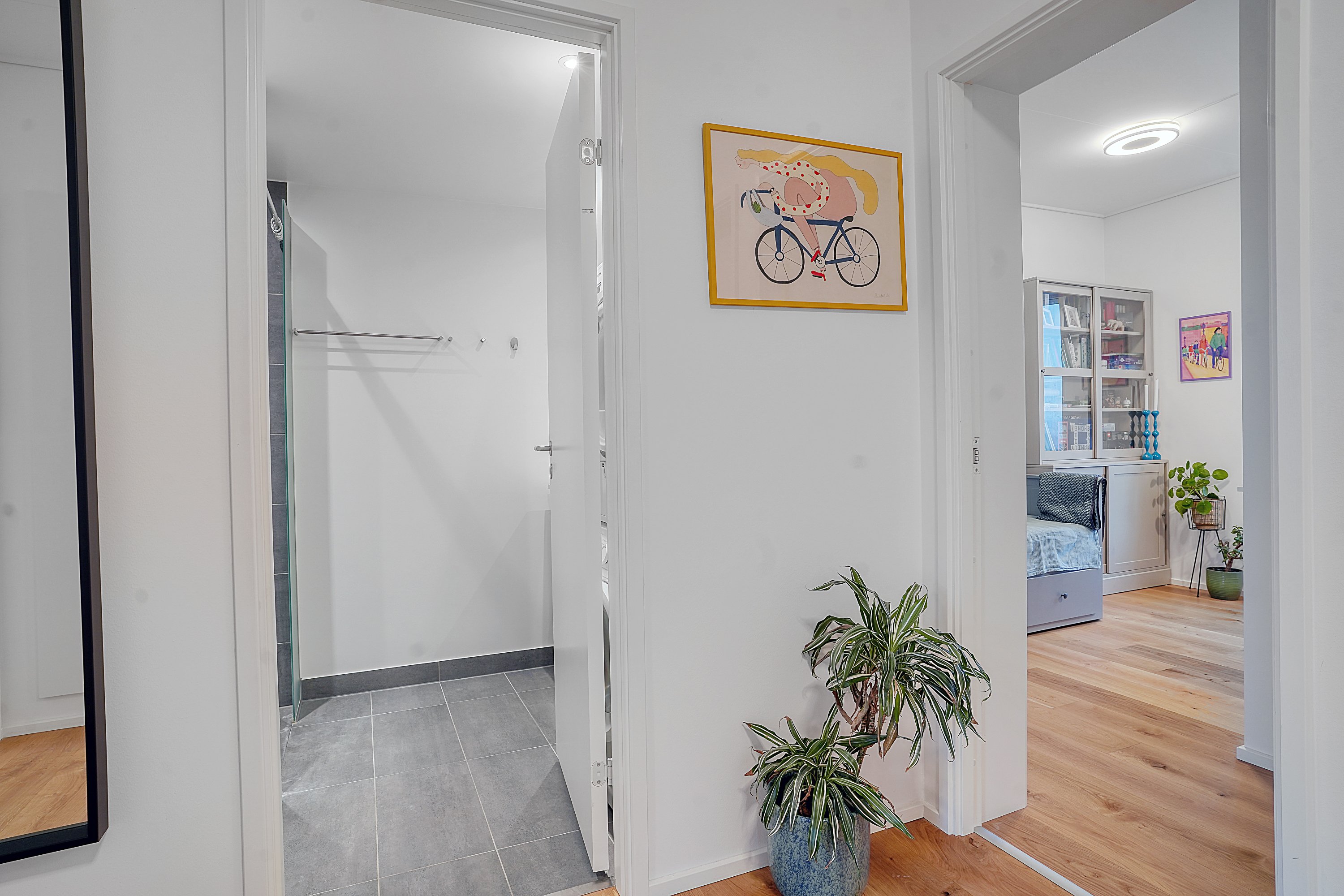 Fremhævet entré billede i fuldskærmstilstand. Billede af Faldskærmsvej 22, Jonstrup, 3500 Værløse