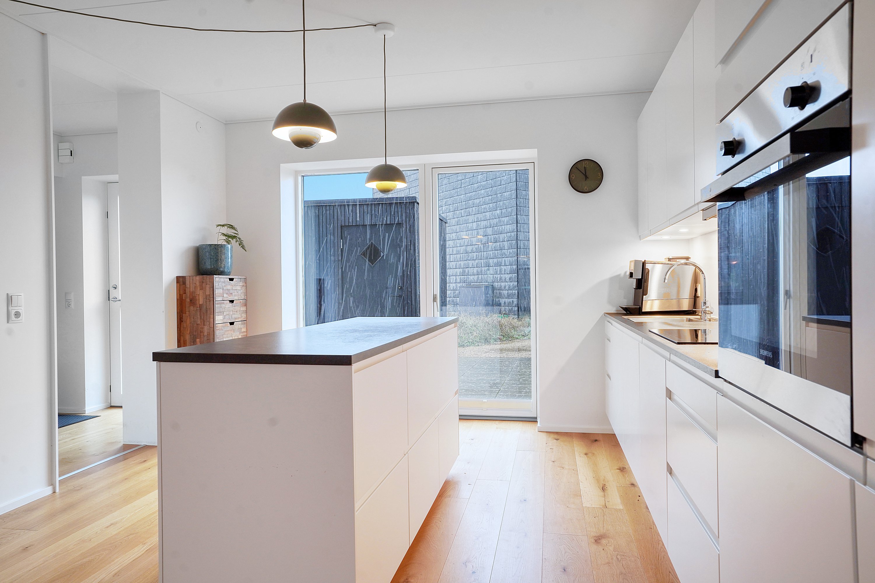 Fremhævet køkken billede i fuldskærmstilstand. Billede af Faldskærmsvej 22, Jonstrup, 3500 Værløse