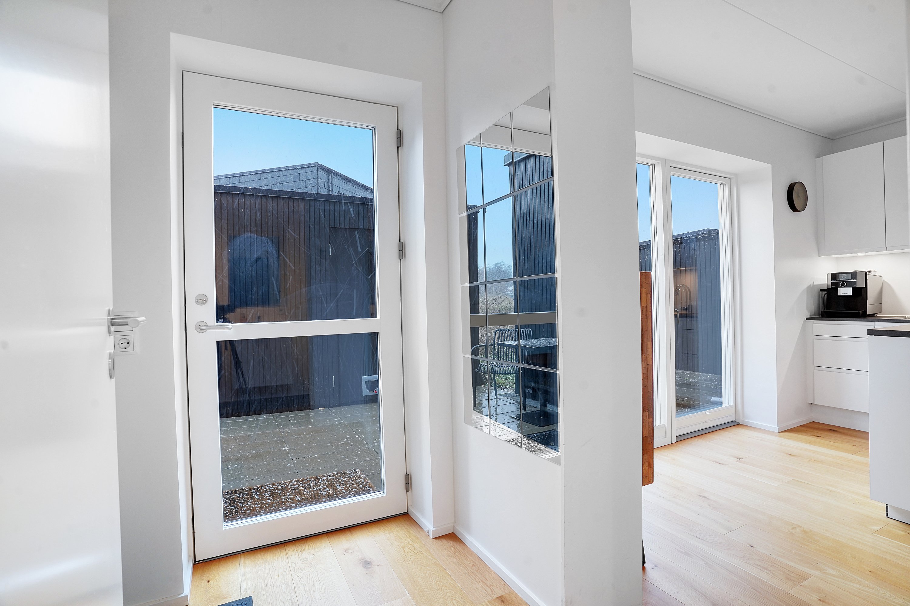 Fremhævet entré billede i fuldskærmstilstand. Billede af Faldskærmsvej 22, Jonstrup, 3500 Værløse