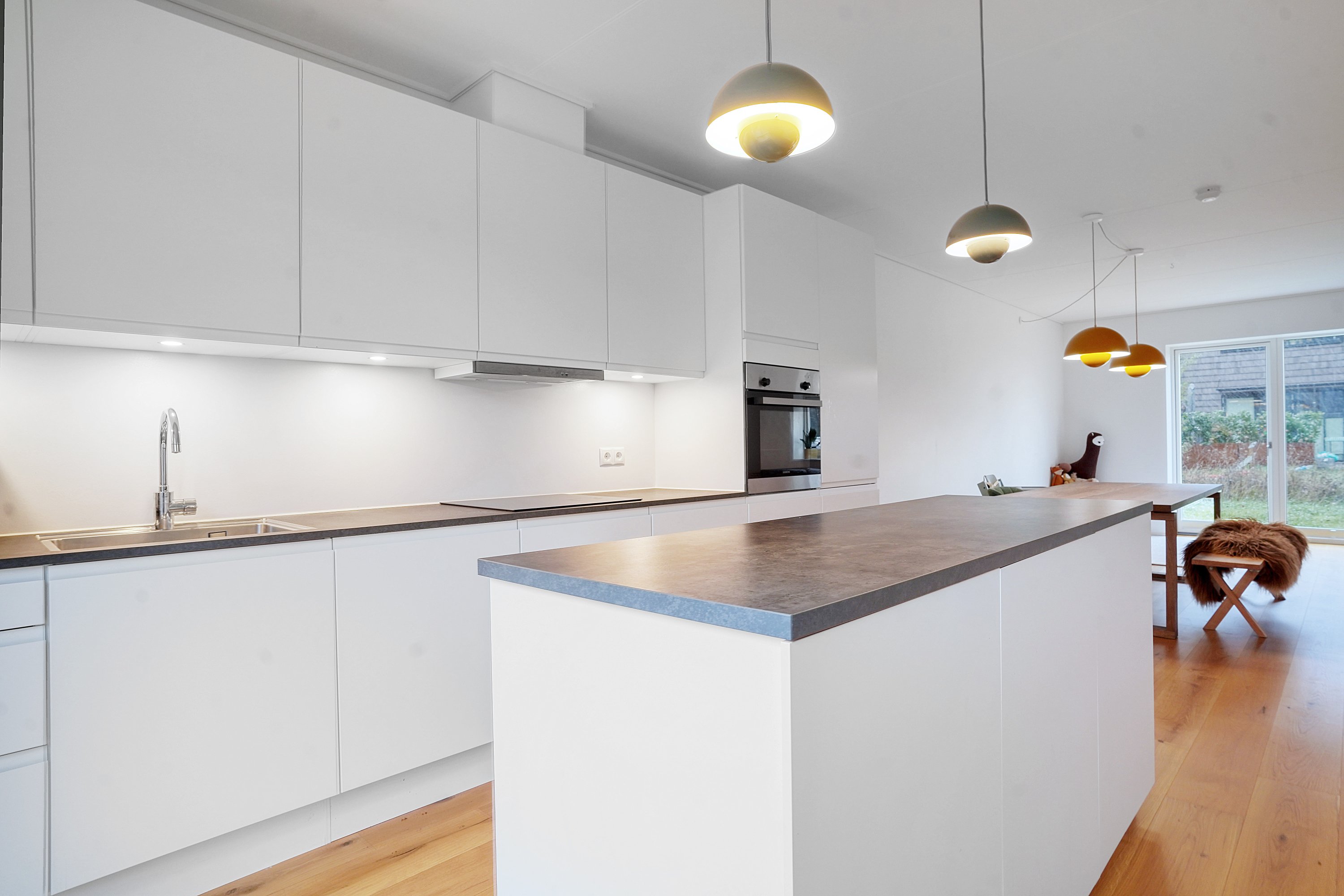 Fremhævet køkken billede i fuldskærmstilstand. Billede af Faldskærmsvej 22, Jonstrup, 3500 Værløse