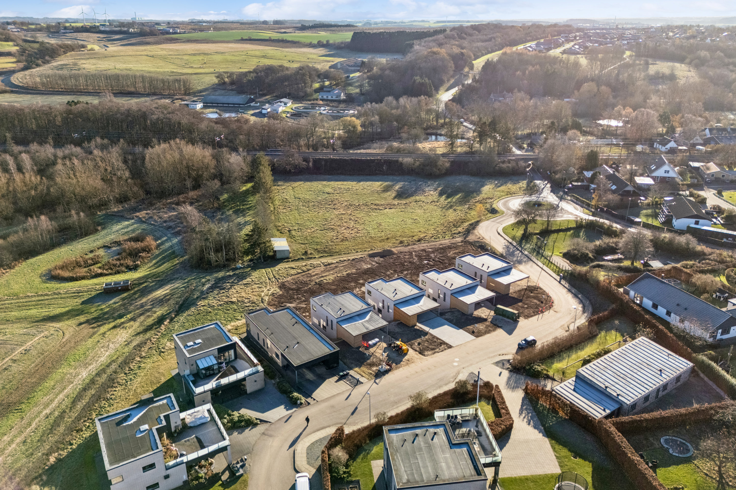 Miniaturebillede 2: luftfoto. Billede af Holmebakken 2, 8382 Hinnerup