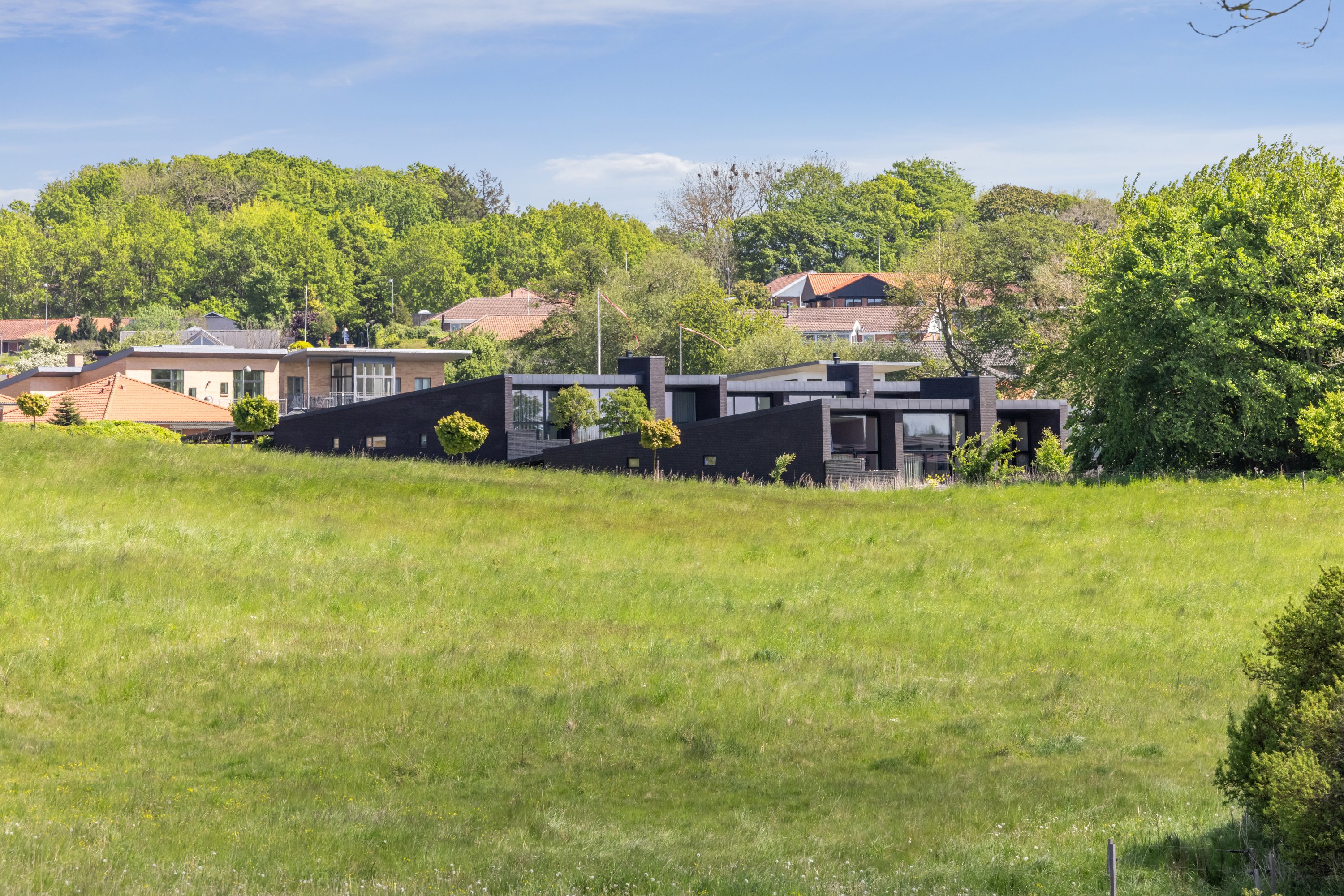 Fremhævet  billede i fuldskærmstilstand. Billede af Strandparken 6, 8410 Rønde