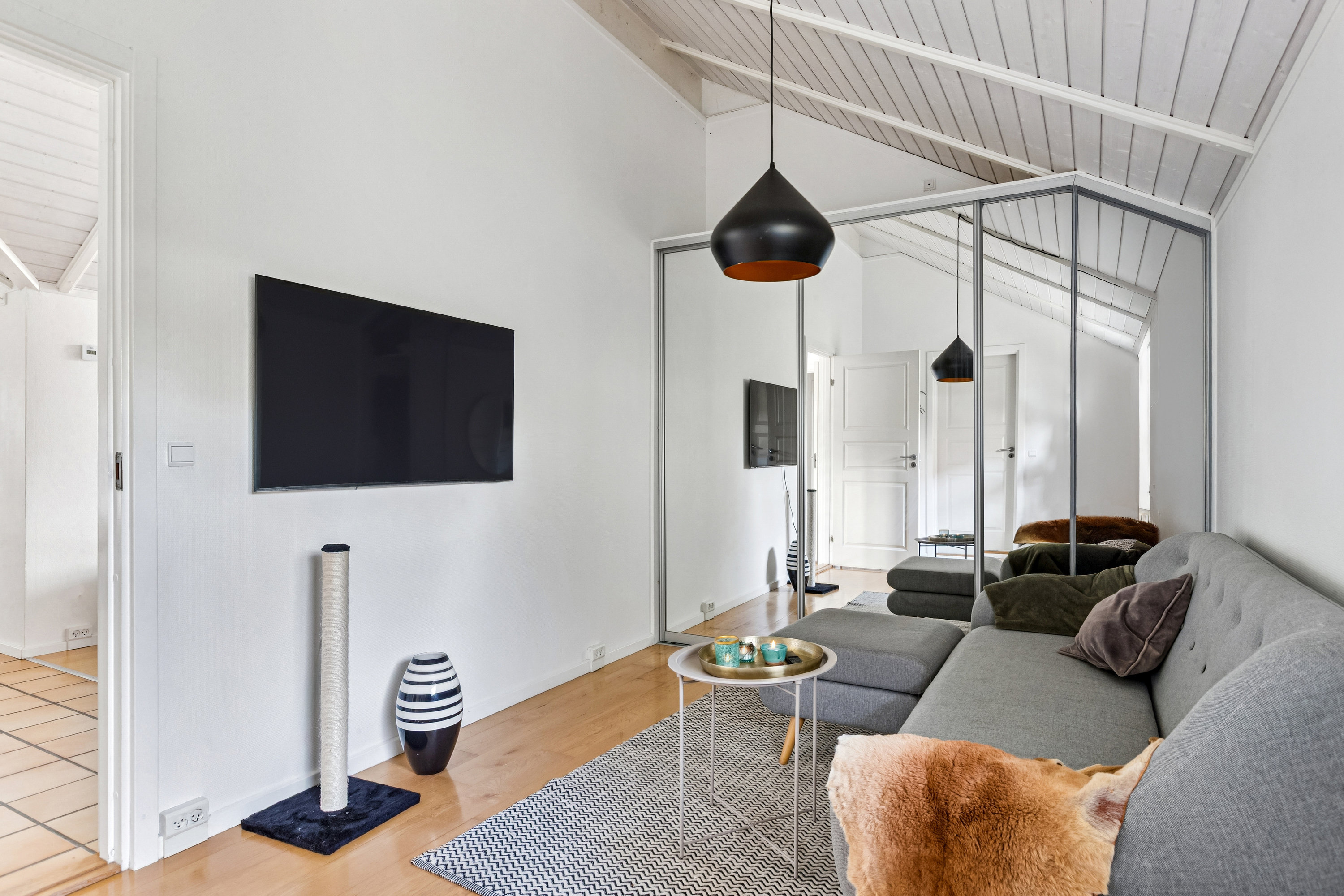 Fremhævet  billede i fuldskærmstilstand. Billede af Turbinevej 38, 3150 Hellebæk