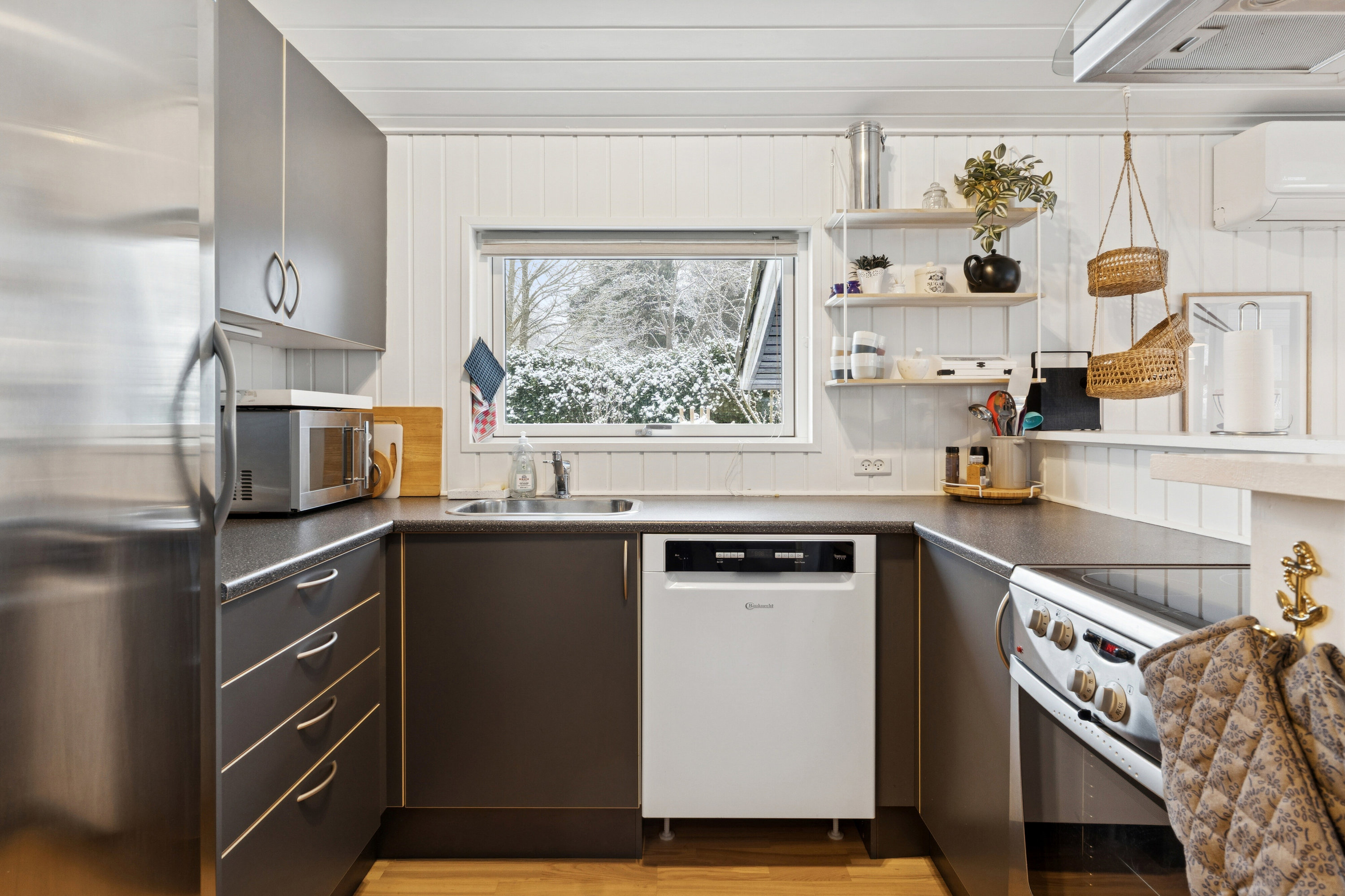 Fremhævet køkken billede i fuldskærmstilstand. Billede af Dalvej 24, 4760 Vordingborg