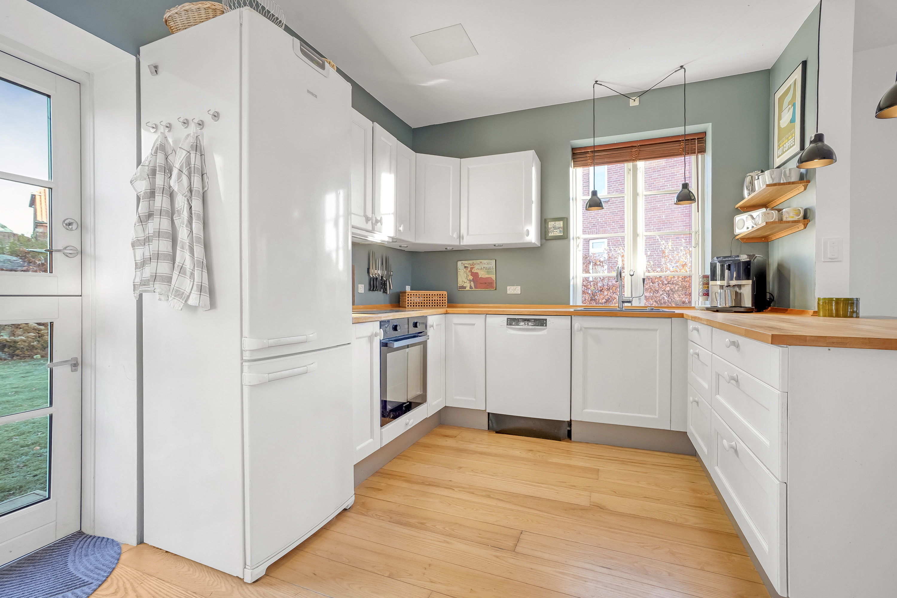 Fremhævet køkken billede i fuldskærmstilstand. Billede af Tietgens Allé 39, 5230 Odense M