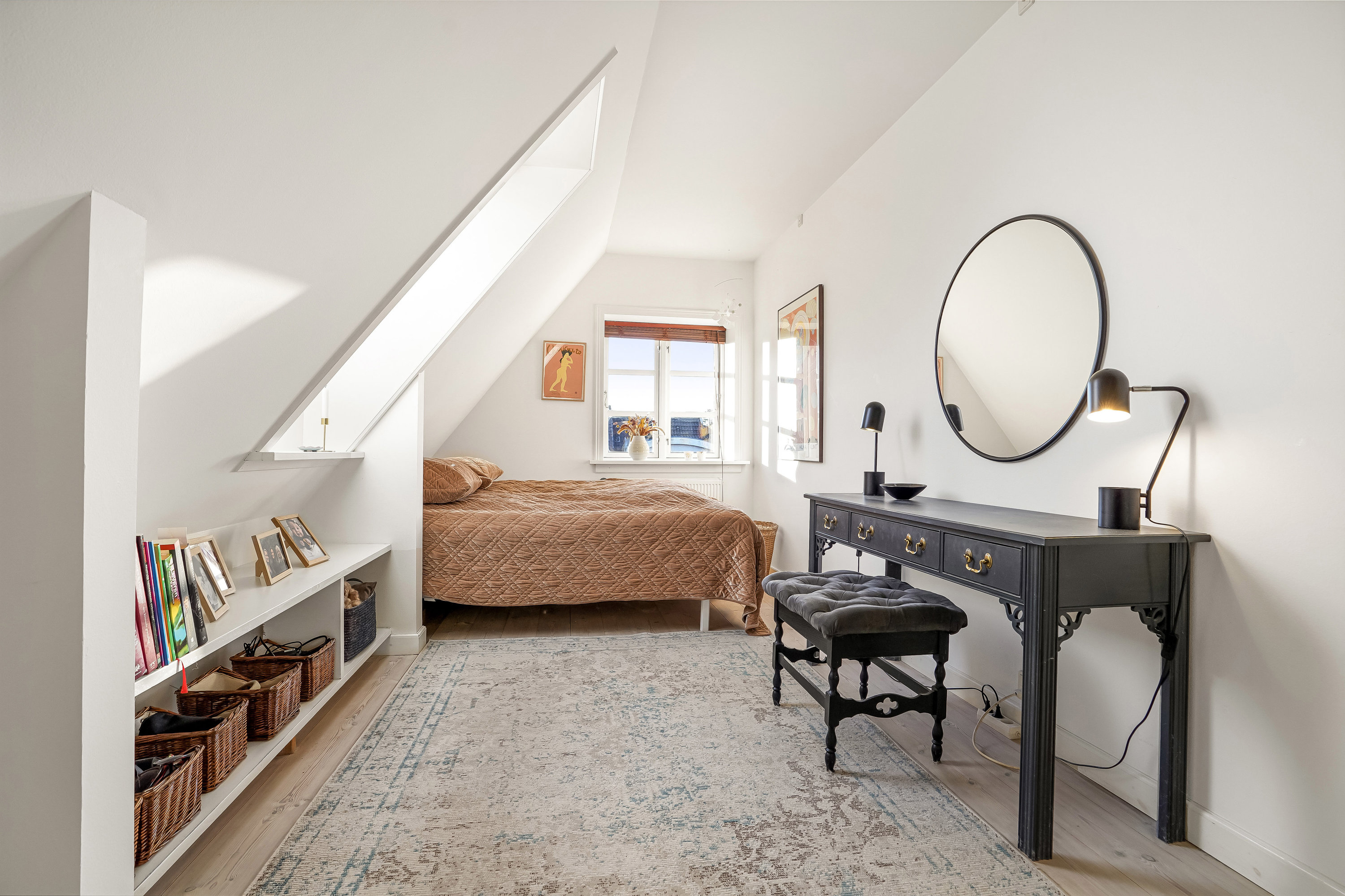 Fremhævet værelse billede i fuldskærmstilstand. Billede af Tietgens Allé 39, 5230 Odense M