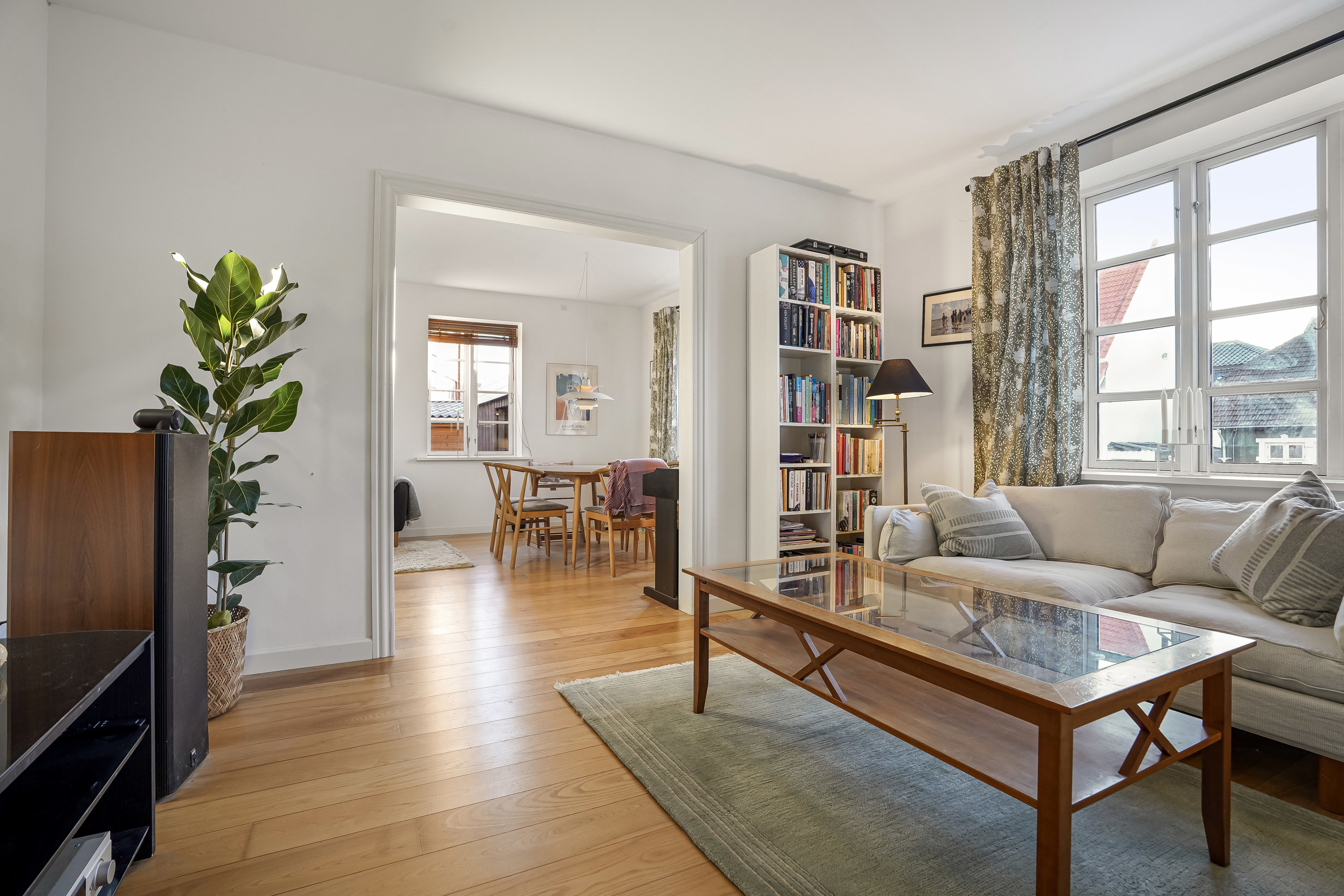 Fremhævet stue billede i fuldskærmstilstand. Billede af Tietgens Allé 39, 5230 Odense M