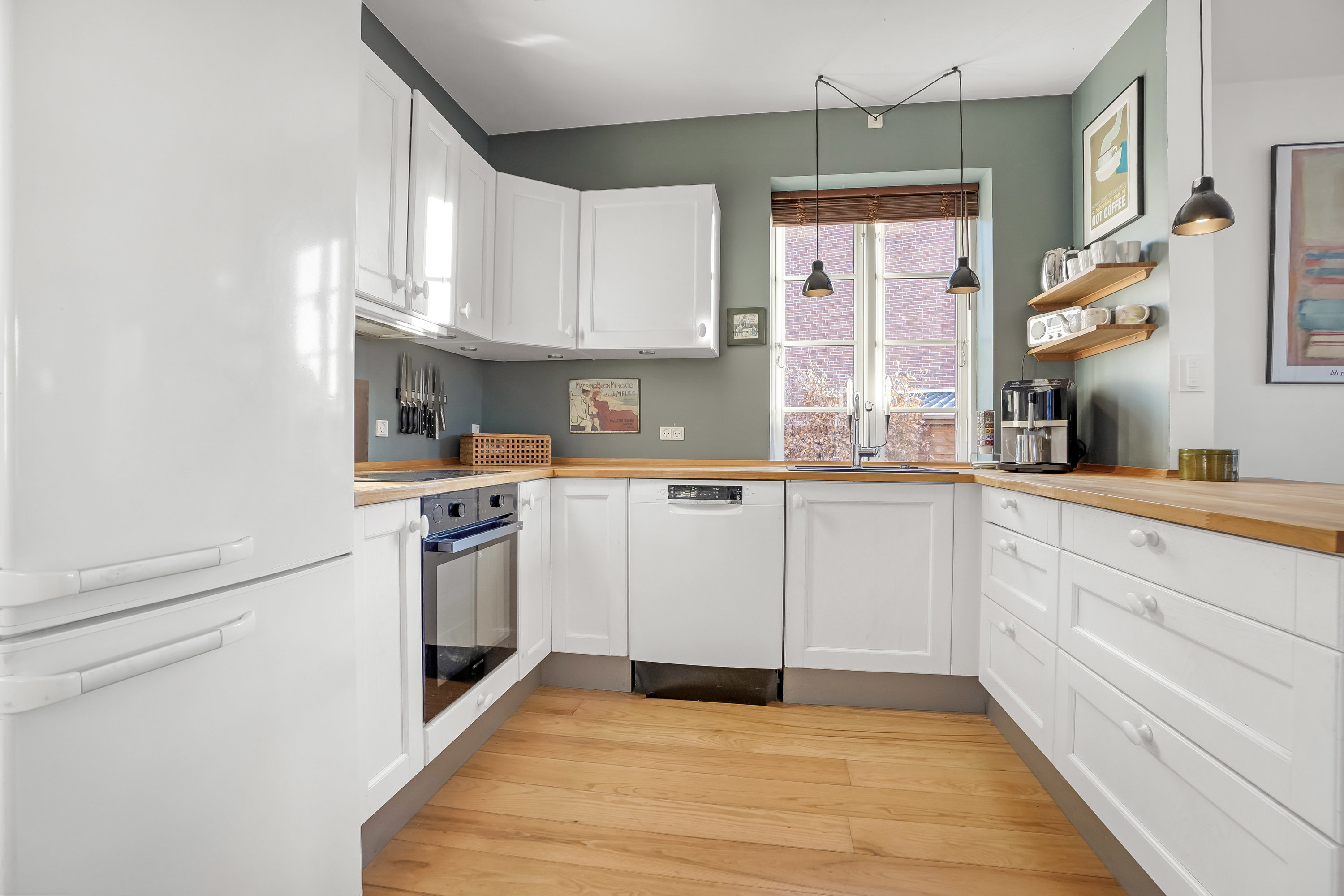 Fremhævet køkken billede i fuldskærmstilstand. Billede af Tietgens Allé 39, 5230 Odense M