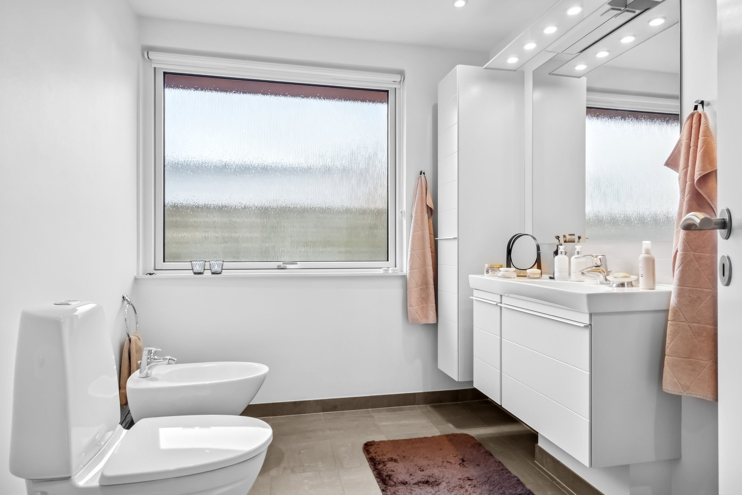 Fremhævet badeværelse billede i fuldskærmstilstand. Billede af Nørrebred 148, 2625 Vallensbæk