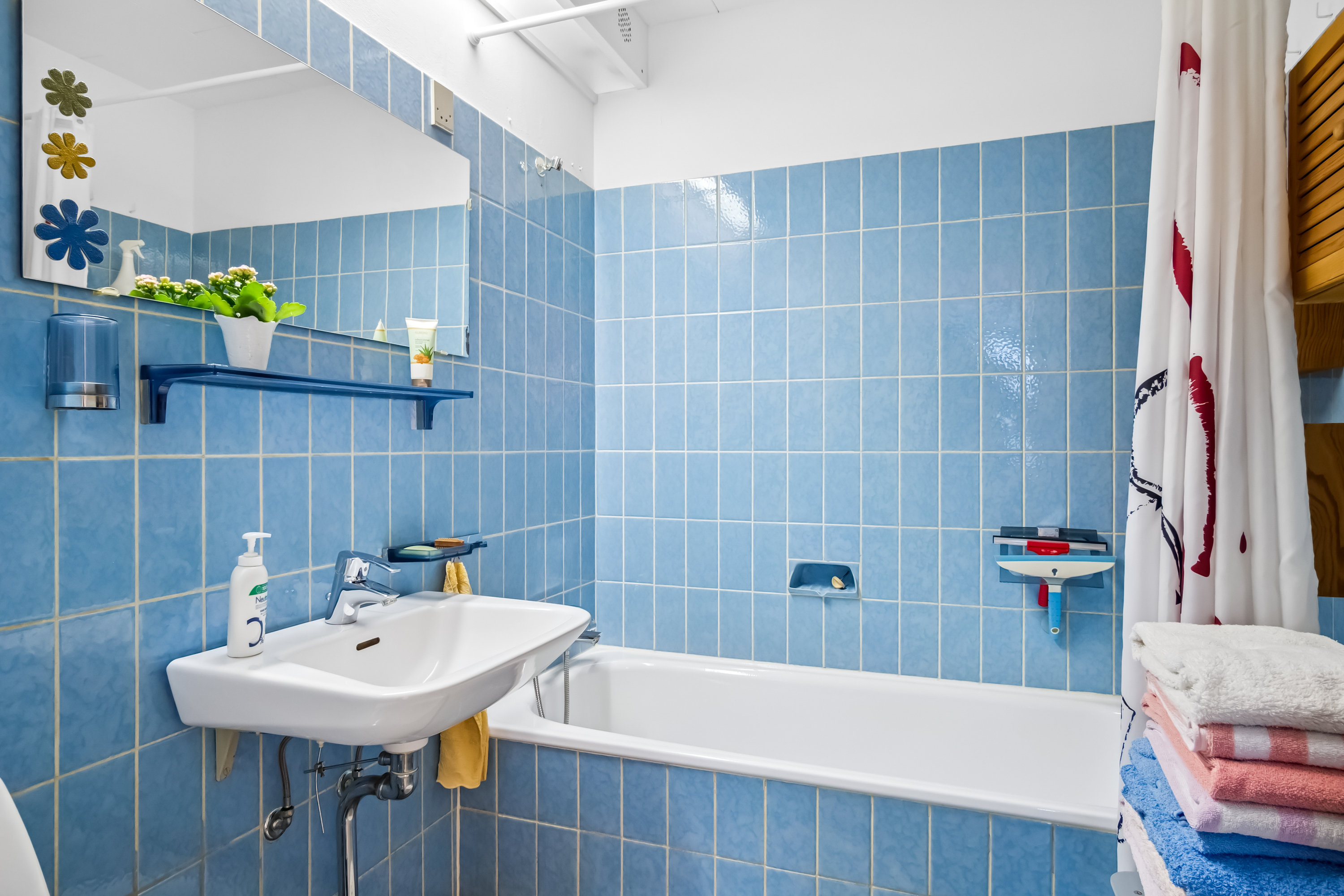 Fremhævet badeværelse billede i fuldskærmstilstand. Billede af Nørrebred 148, 2625 Vallensbæk