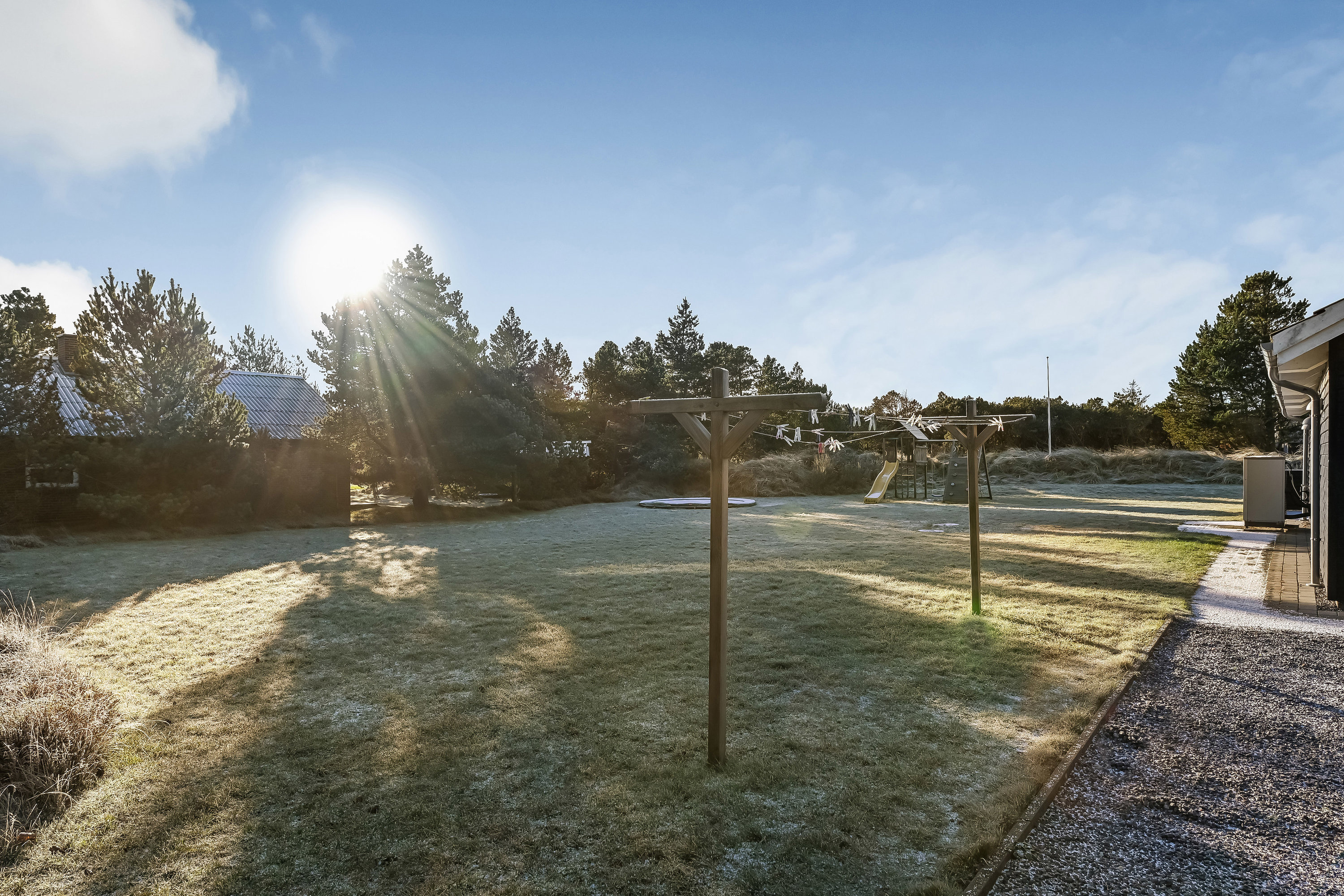 Fremhævet have billede i fuldskærmstilstand. Billede af Bjergbovej 32, 6857 Blåvand