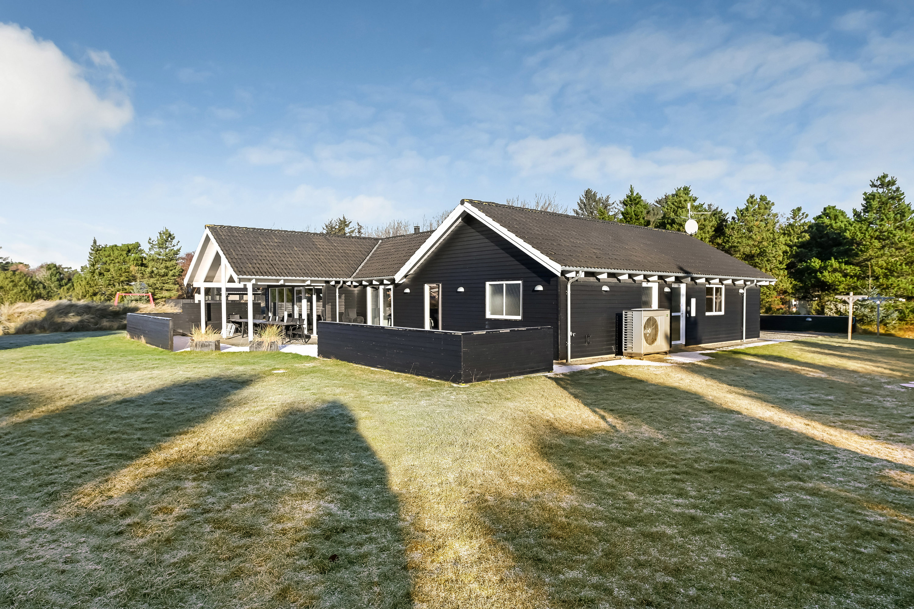 Fremhævet ejendommen billede i fuldskærmstilstand. Billede af Bjergbovej 32, 6857 Blåvand