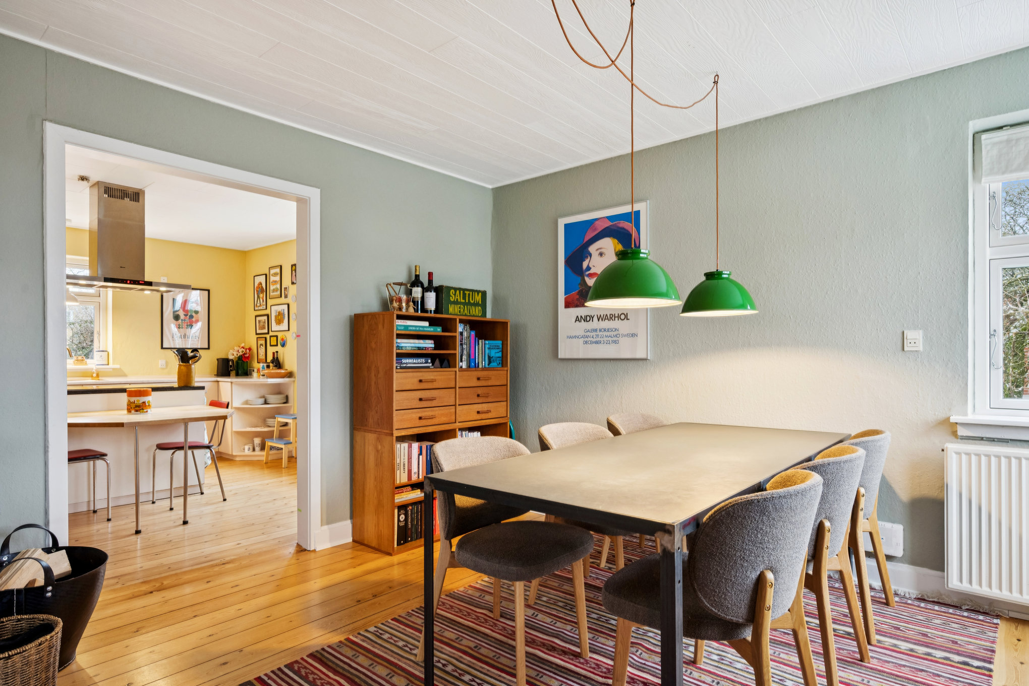 Fremhævet stue billede i fuldskærmstilstand. Billede af Solsikkevej 19, 8930 Randers NØ