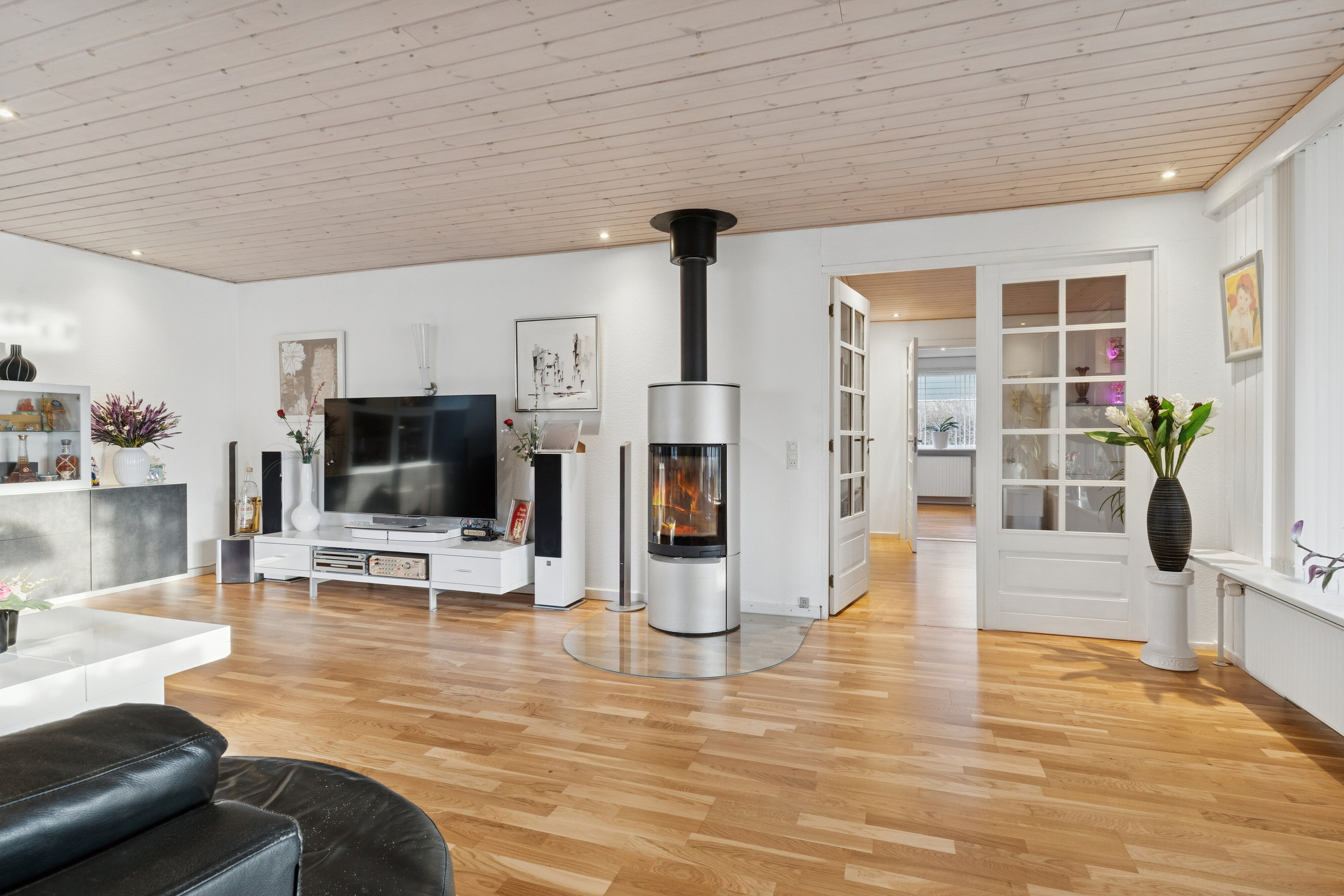 Fremhævet stue billede i fuldskærmstilstand. Billede af Grønningen 61, 9800 Hjørring