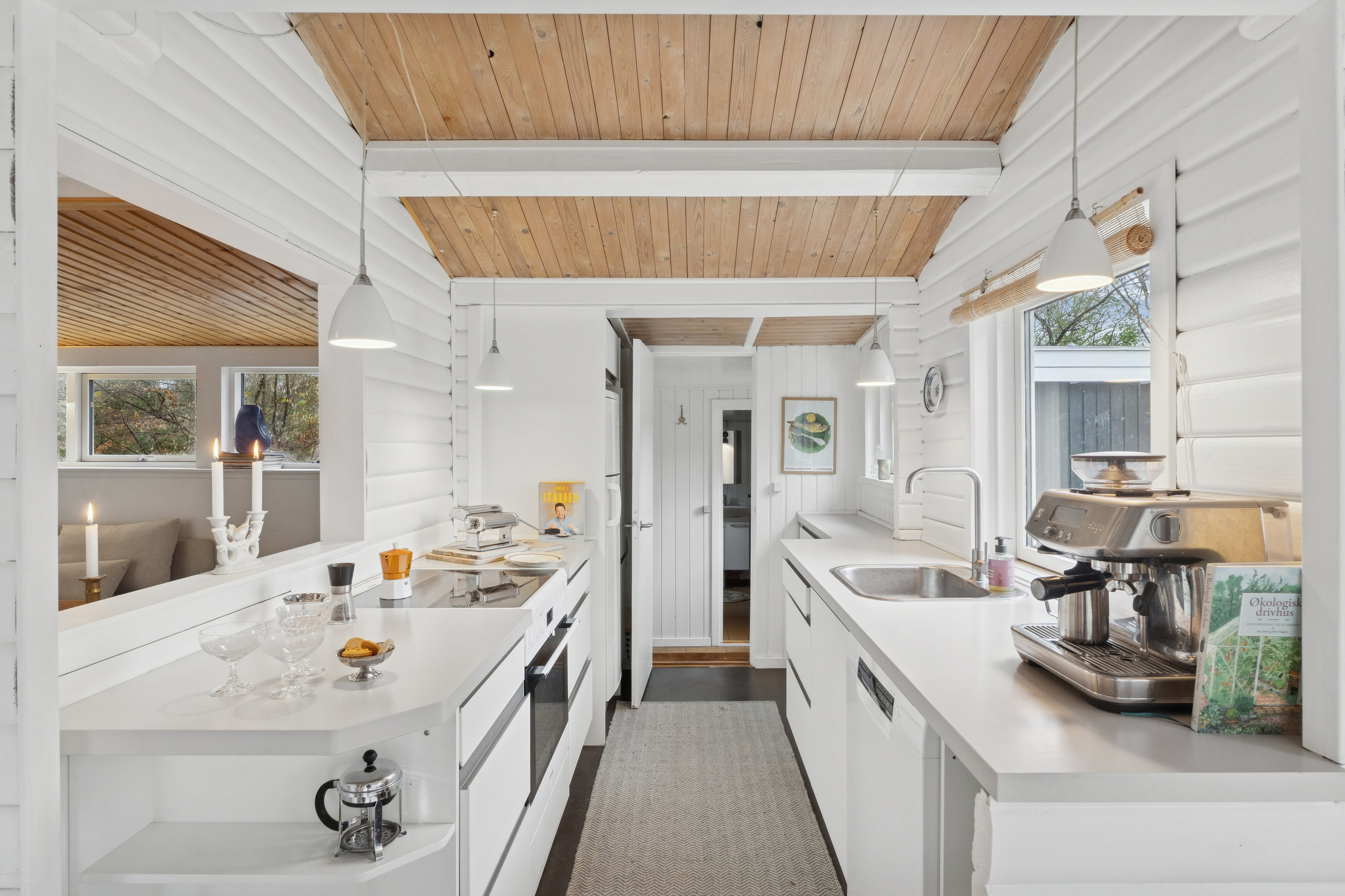 Fremhævet køkken billede i fuldskærmstilstand. Billede af Jens Hansensvej 9, 3360 Liseleje